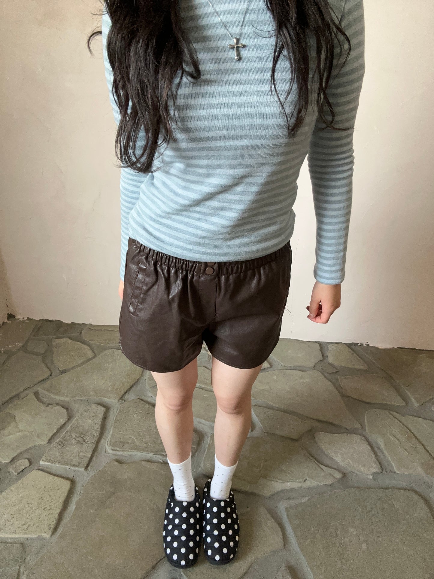 レザーライクショートパンツ DPB95063