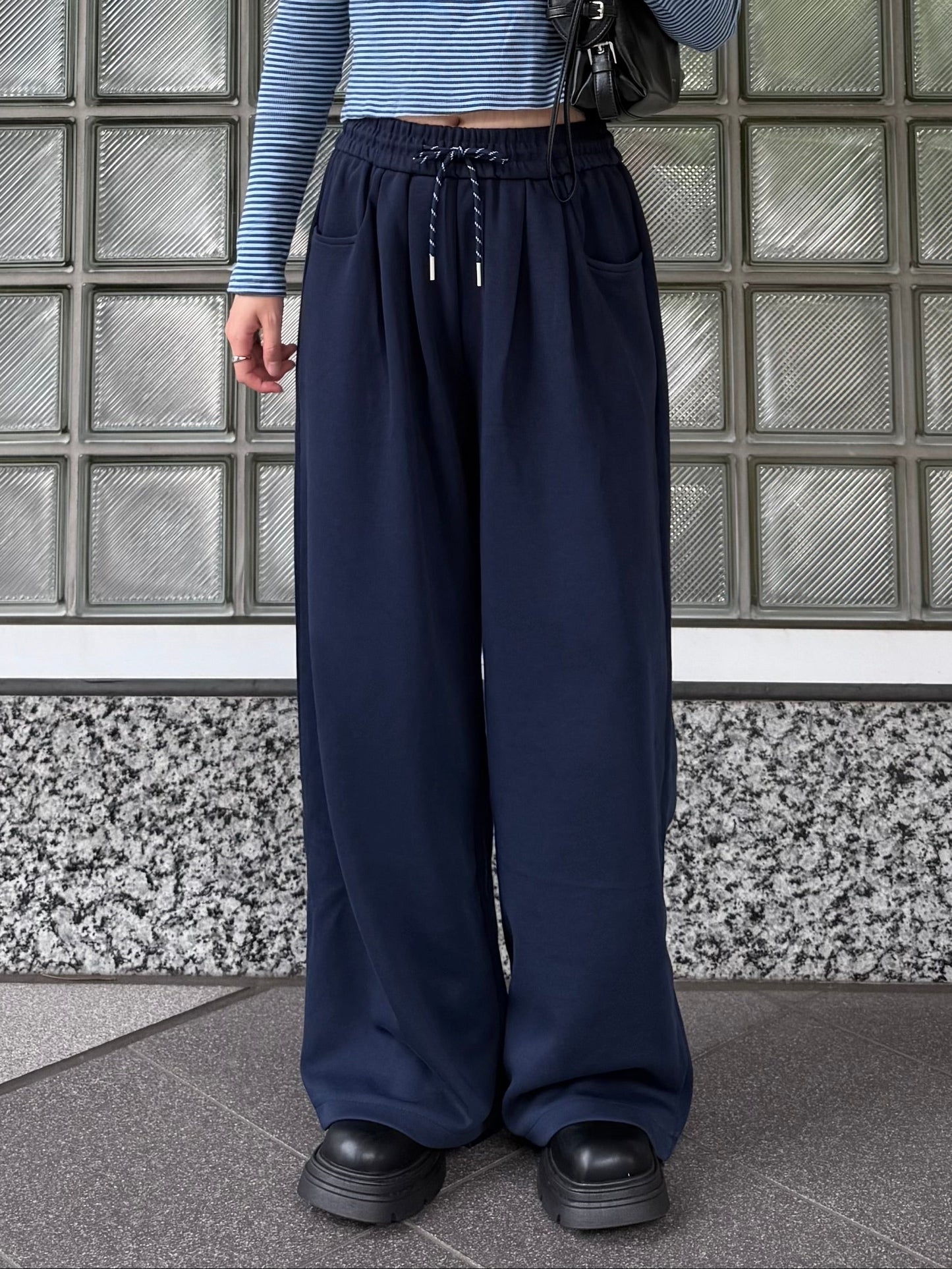 フロントポケット付きスウェットパンツ DPB93030