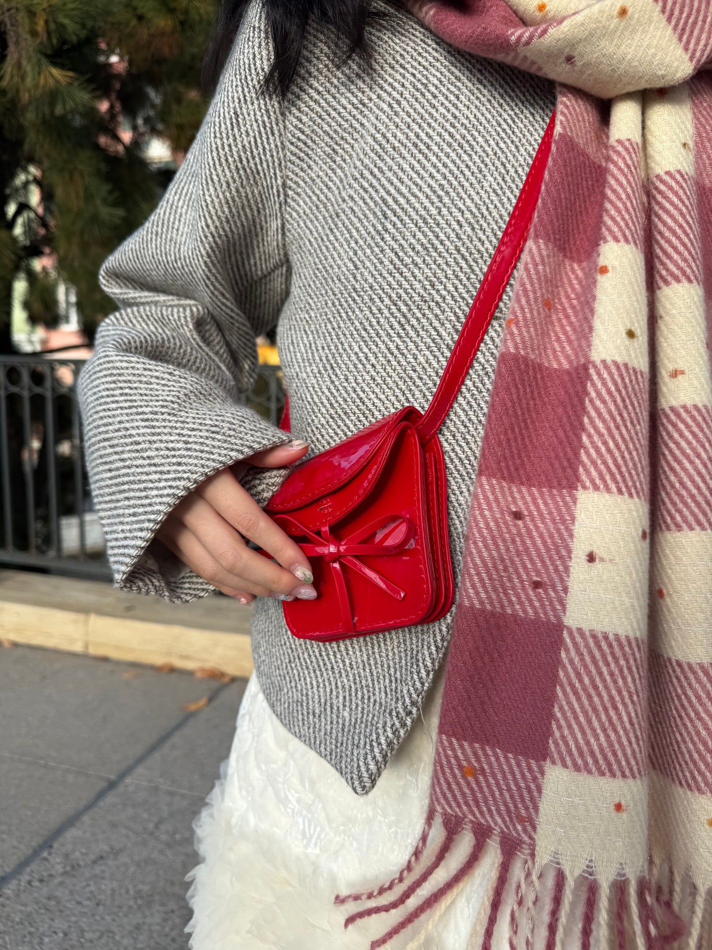 エナメルリボンポシェット DPA43711