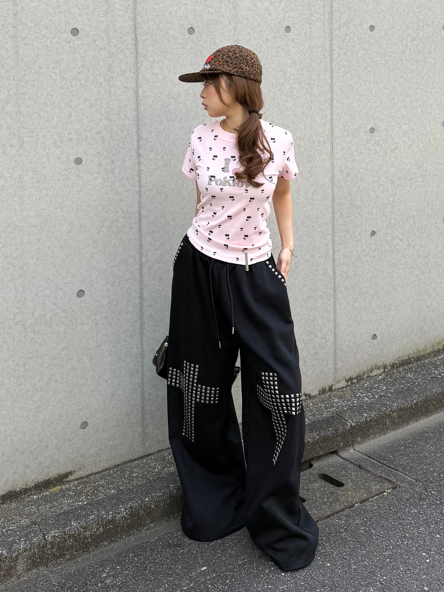 クロススタッズスウェットパンツ DPB86244