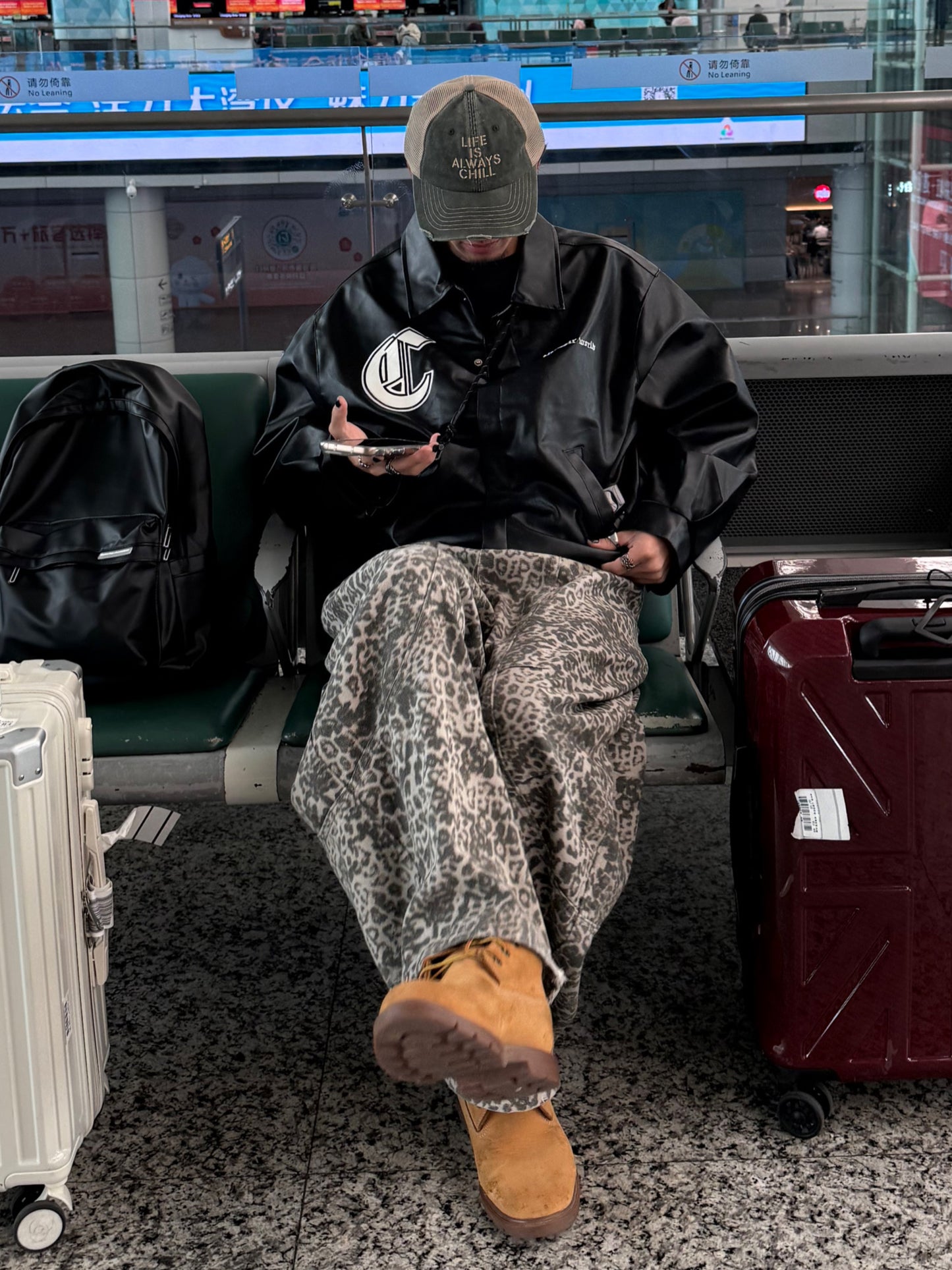 フェイクレザーバックロゴアウター DPB90041