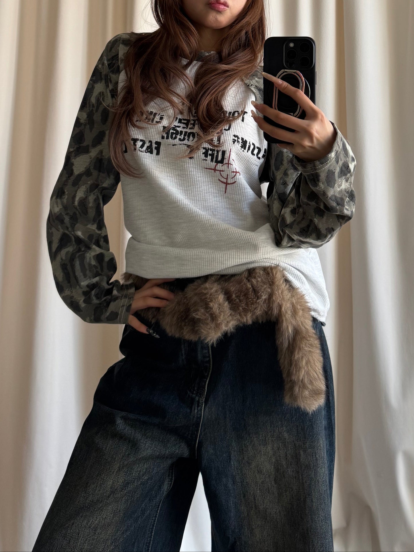 ファーベルト付きデニムパンツ DPB86226