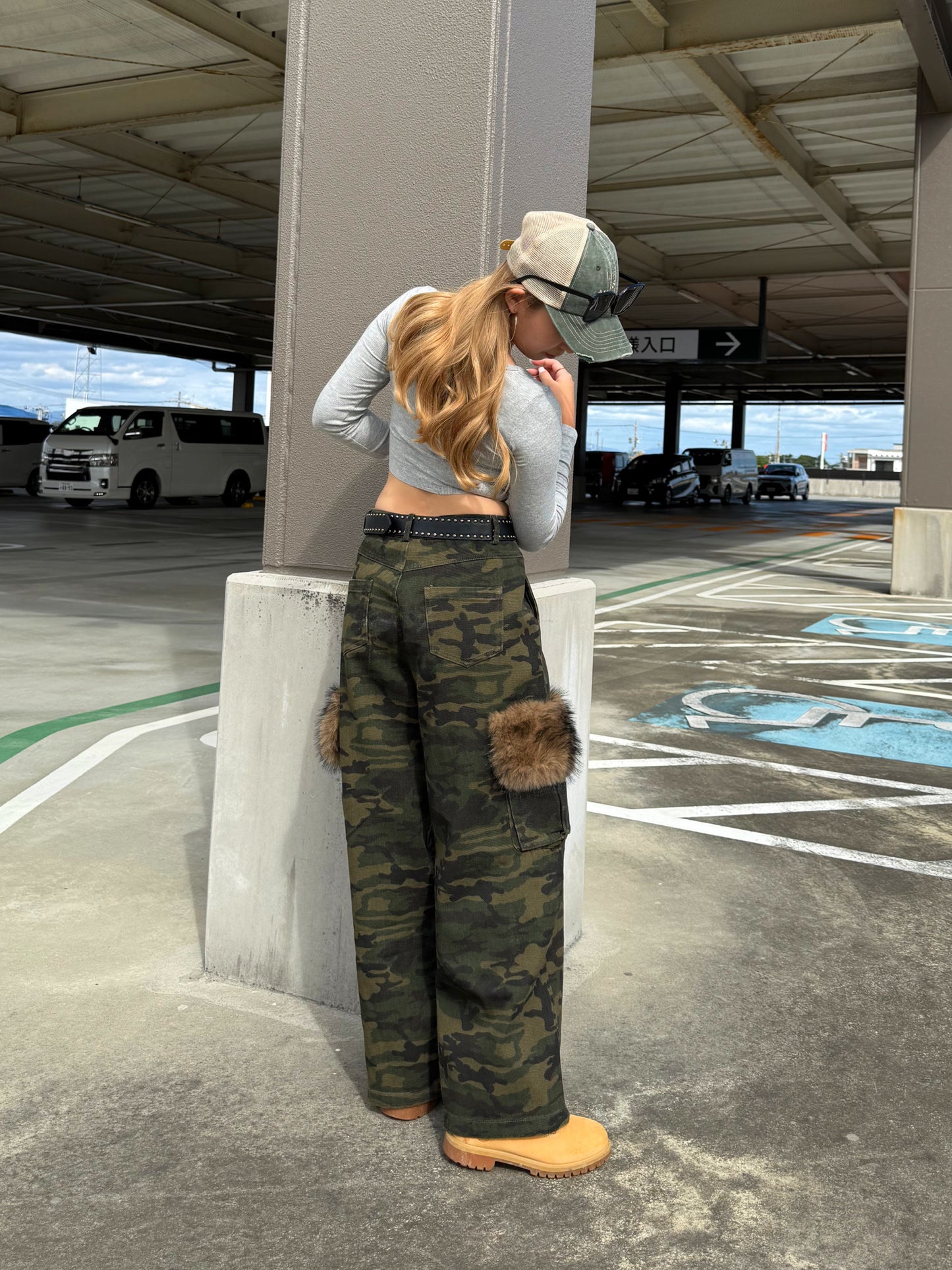 ポイントカモフラファーパンツ DPB73504