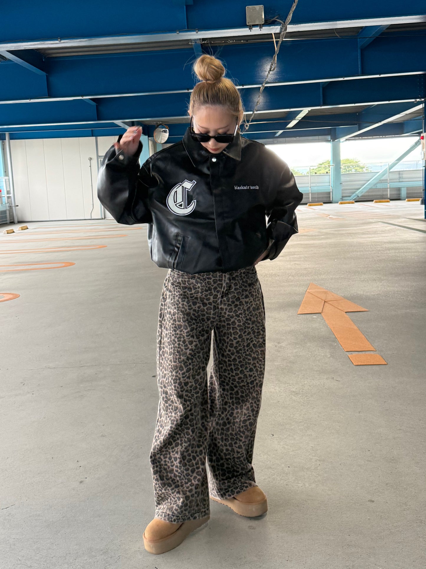 フェイクレザーバックロゴアウター DPB90041