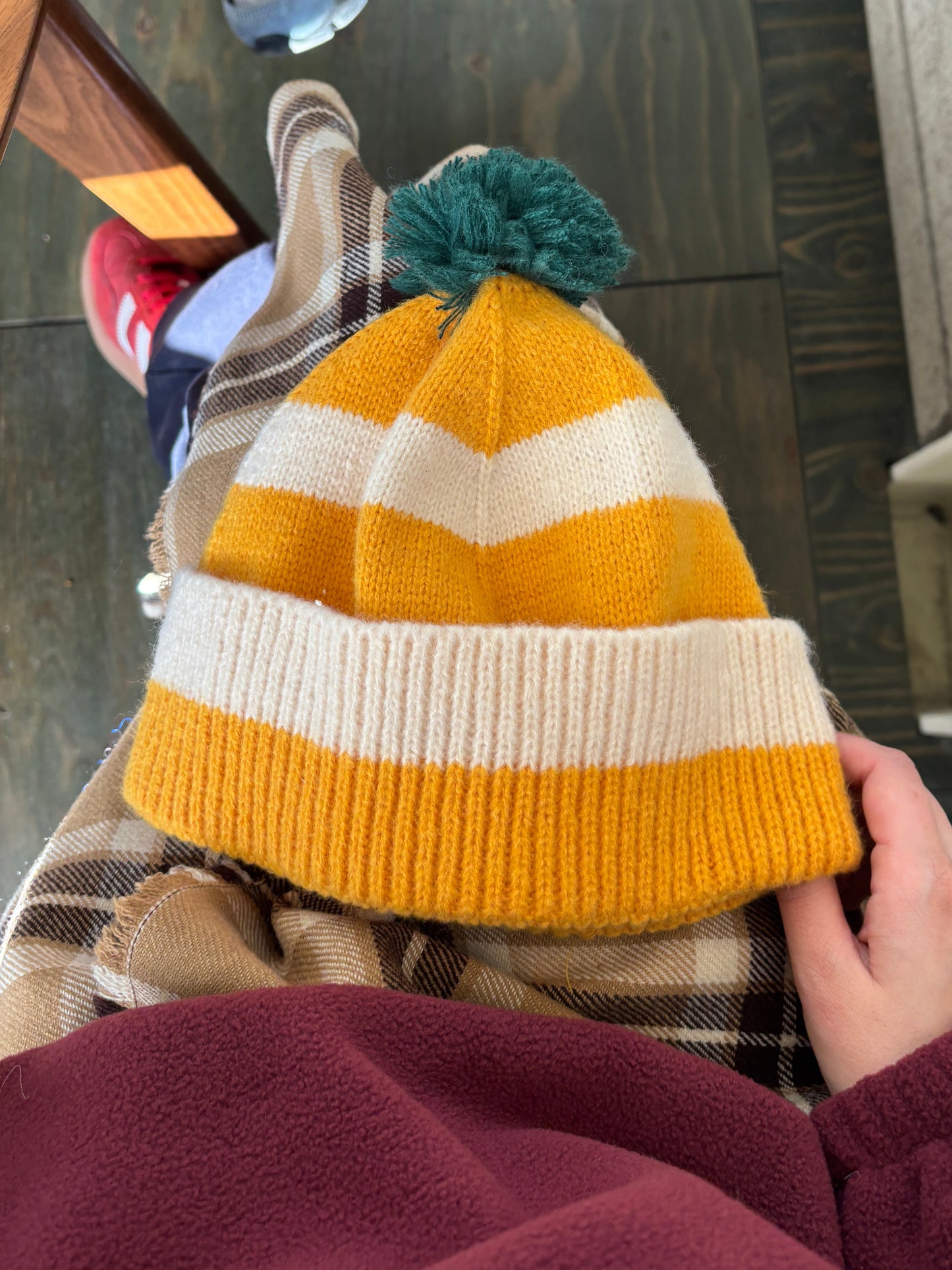 ポンポンボーダーニット帽 DPB84341