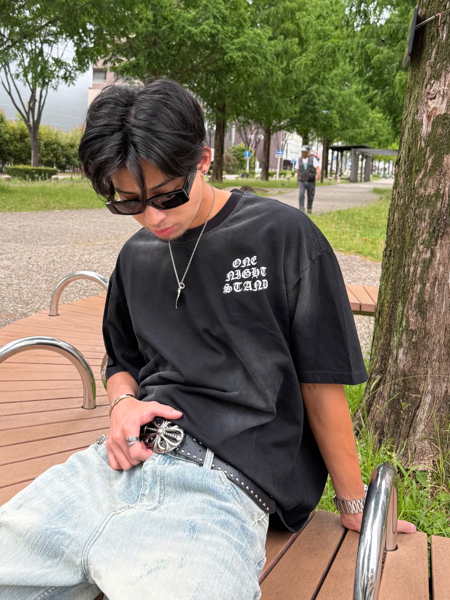 バックロゴペイントクロスTシャツ DPB90229