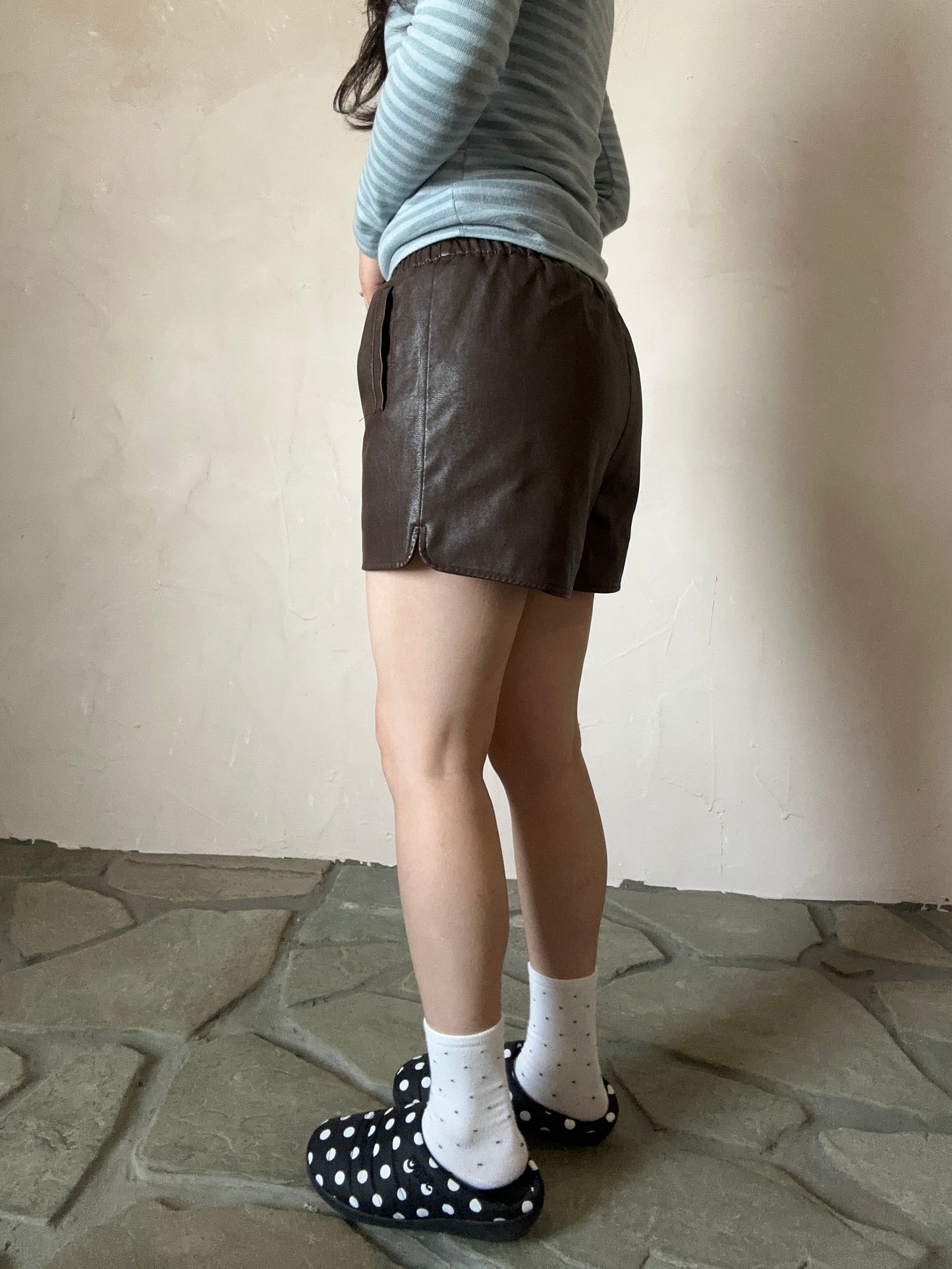 レザーライクショートパンツ DPB95063