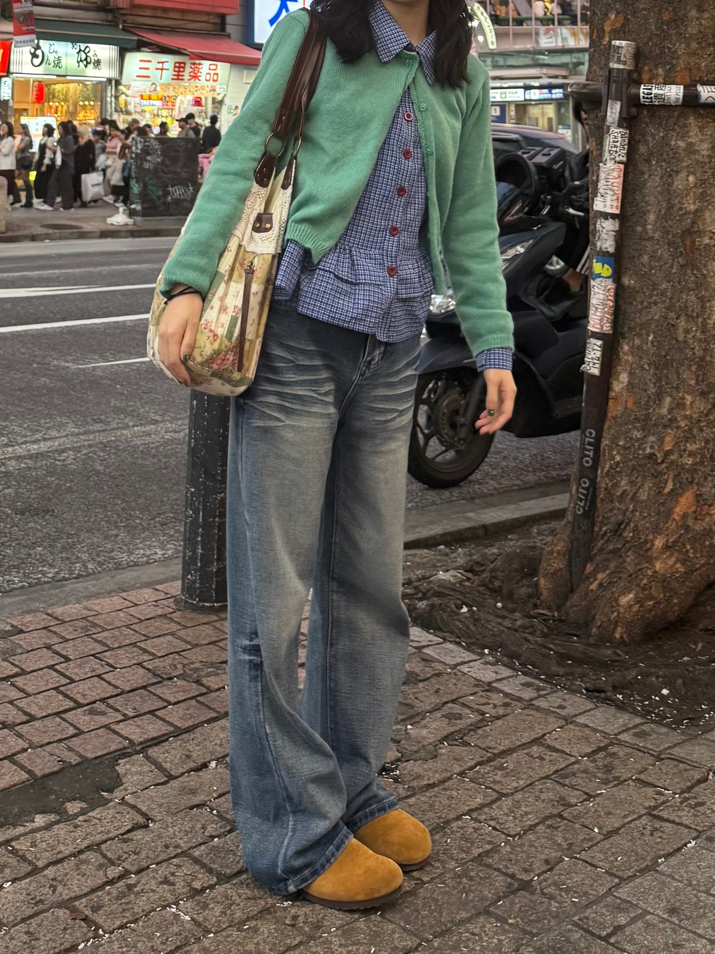 レッドボタンフリルチェックシャツ DPA43663