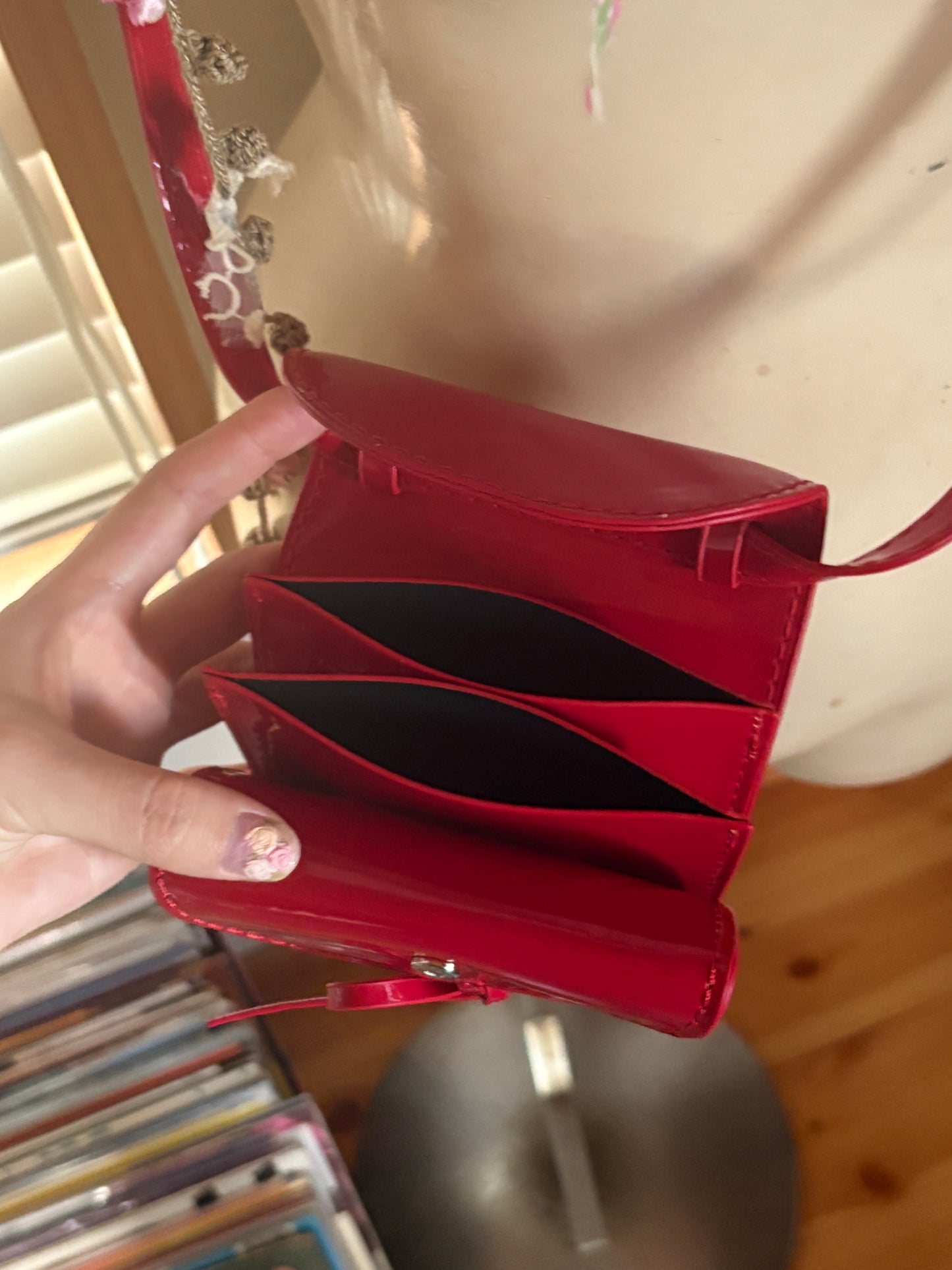 エナメルリボンポシェット DPA43711