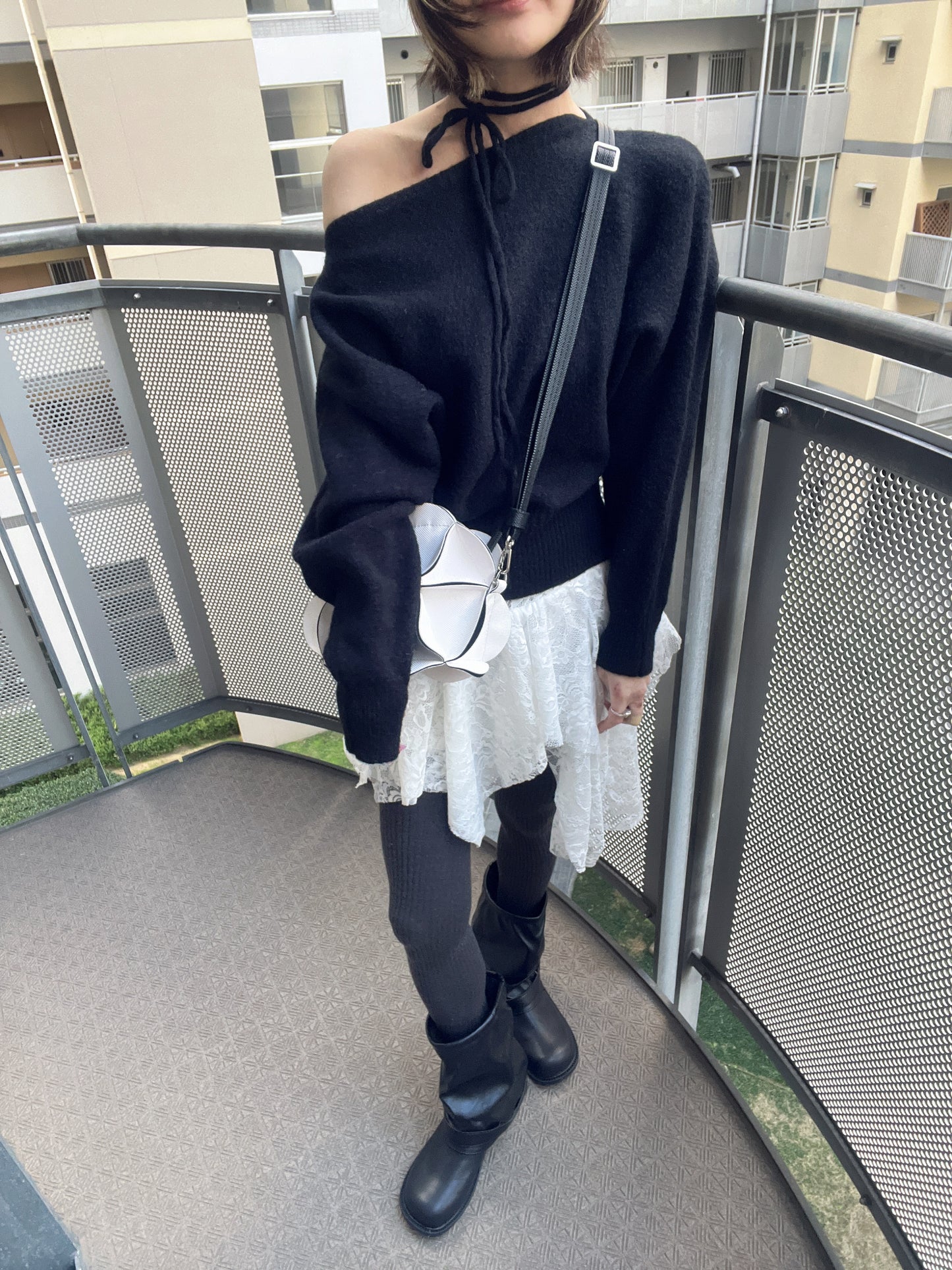 チョーカー付きワンショルニット DPB79211