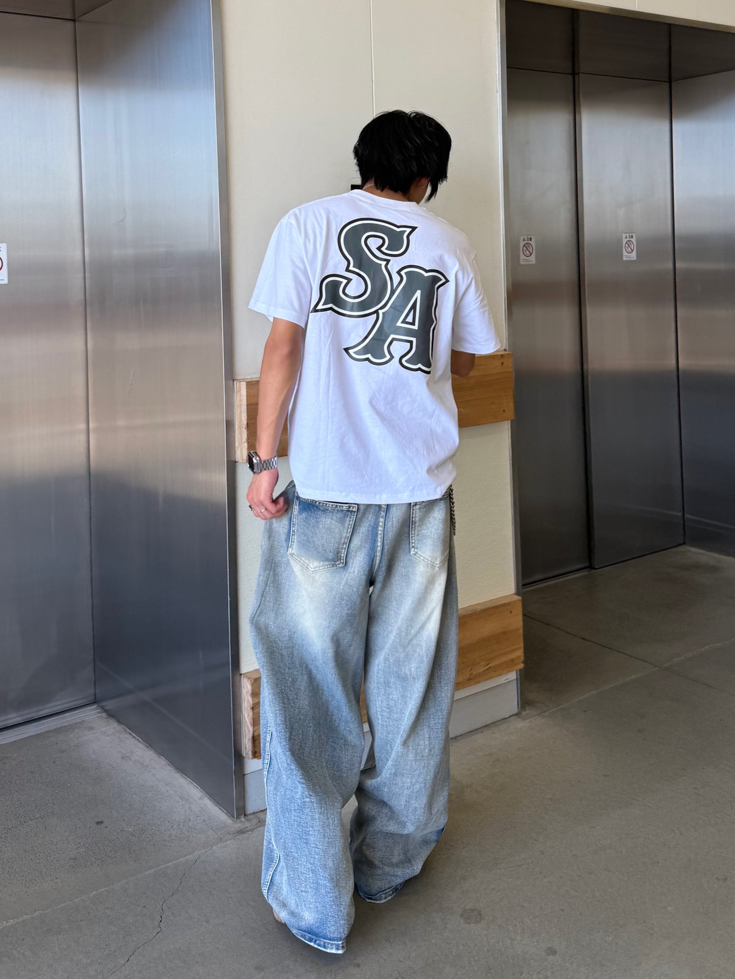 ストリートアルファベットTシャツ DPB90190