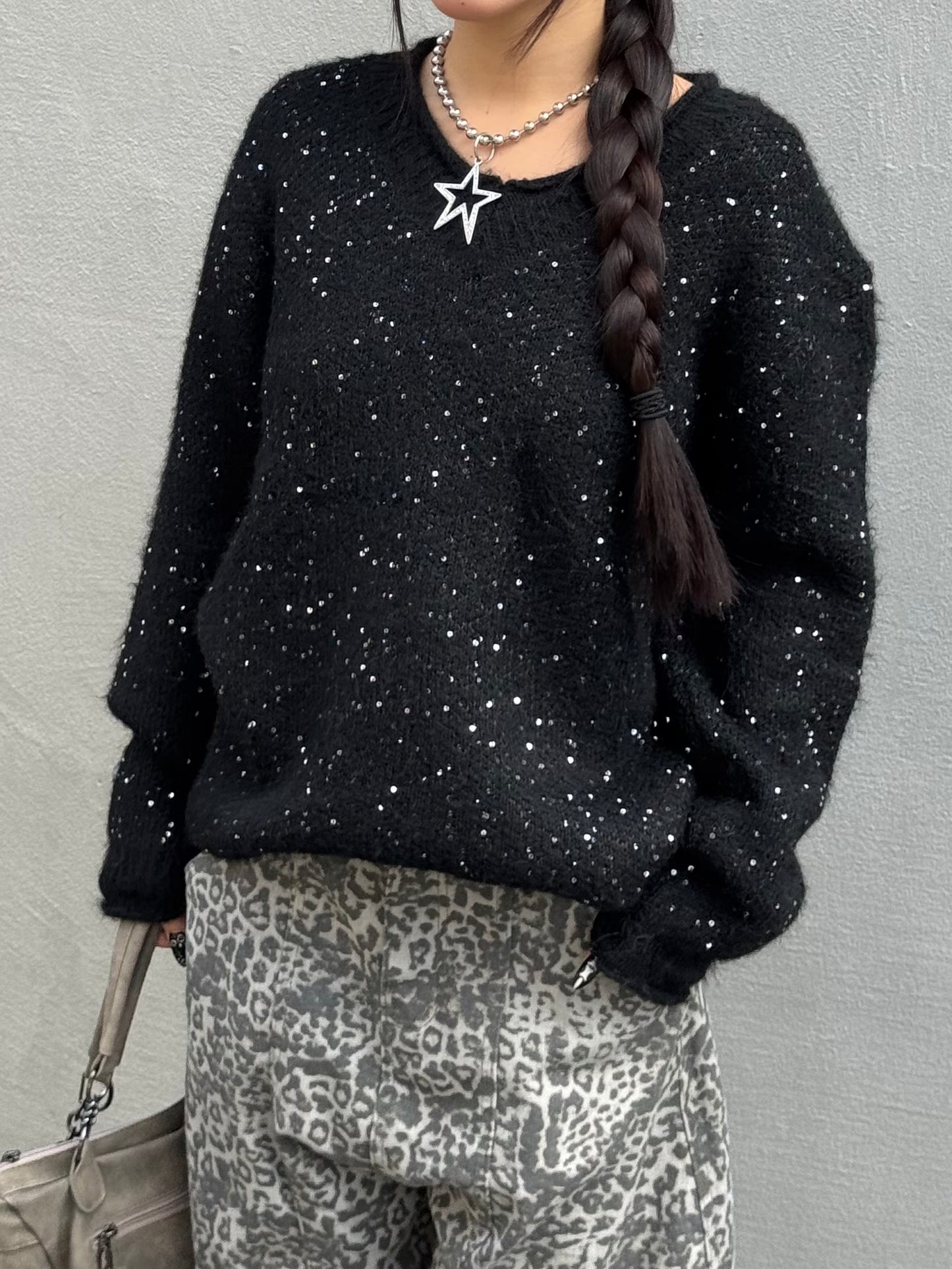 Vネックラメニット DPB86142