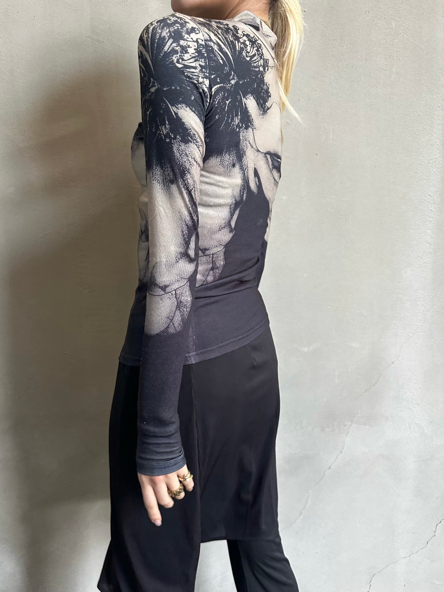 フラワーシースルートップス DPB26661