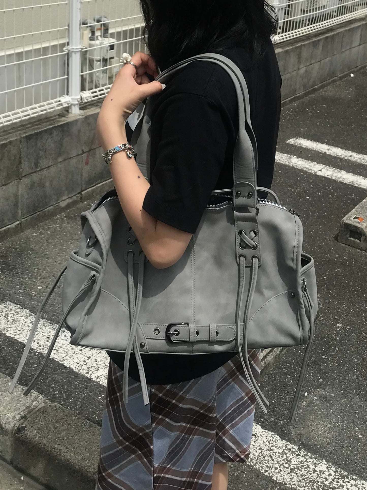 大容量ショルダーバッグ DPB89283