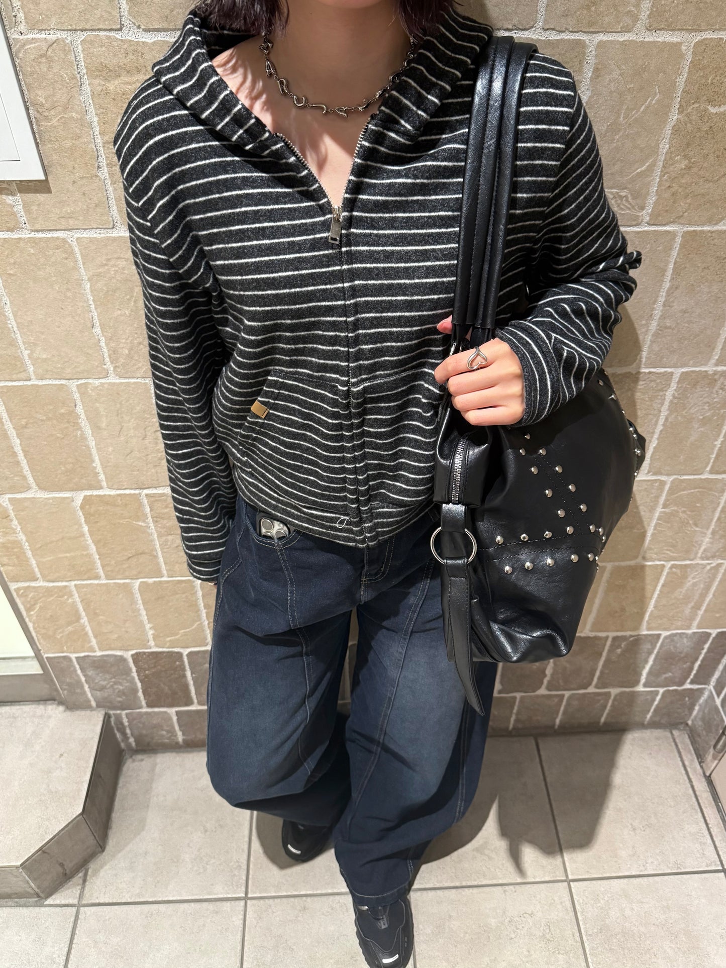 ストライプジップフーディー DPB93060