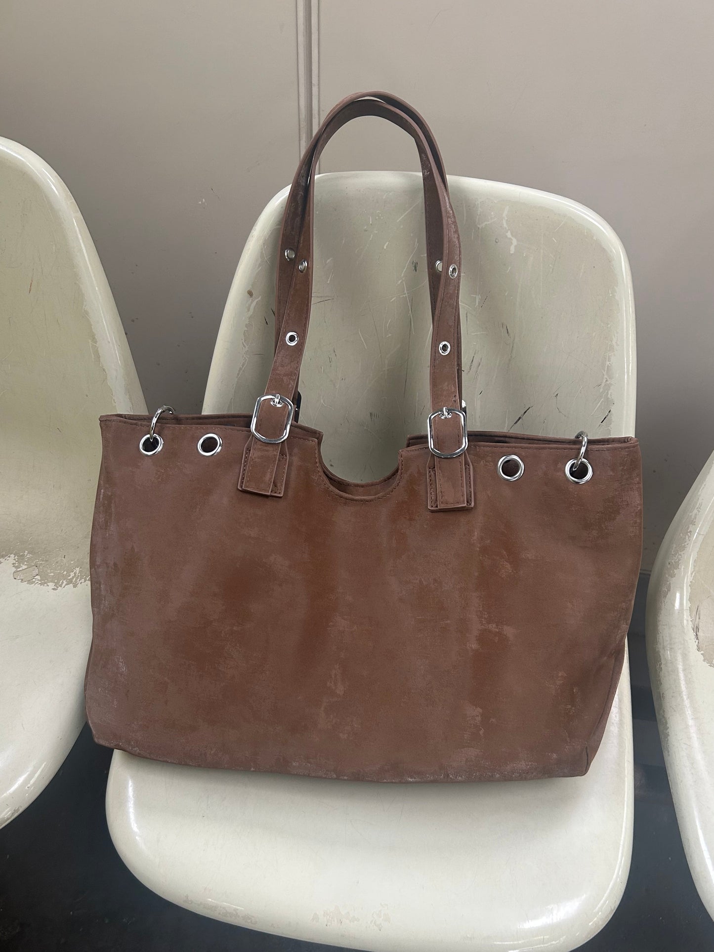 スエードライクショルダーバッグ DPB98006