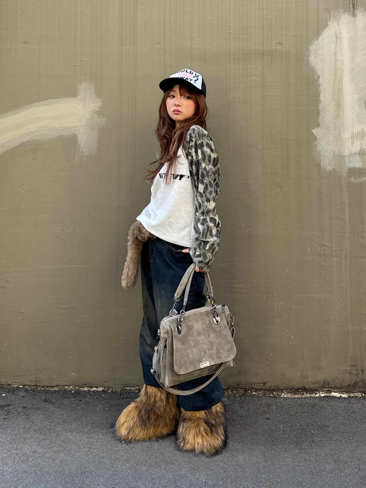 ファーベルト付きデニムパンツ DPB86226