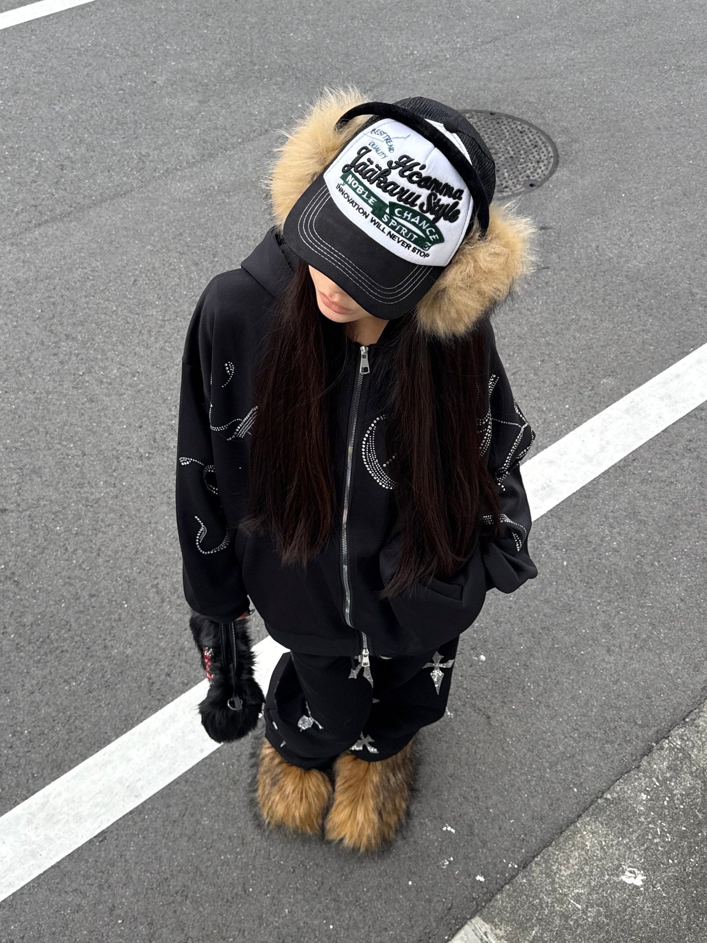 ビッグラメロゴパーカー DPB86156