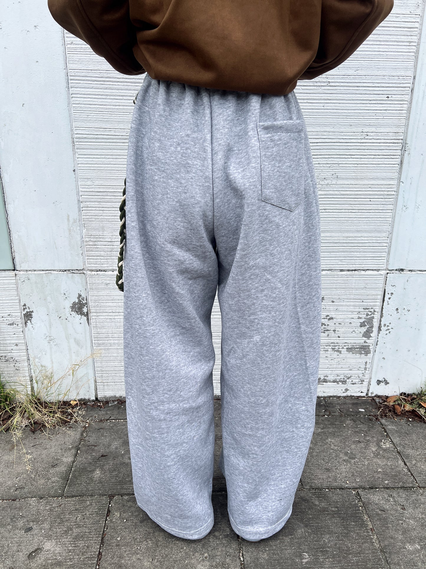 バルーンシルエットルーズスウェットパンツ DPB79215