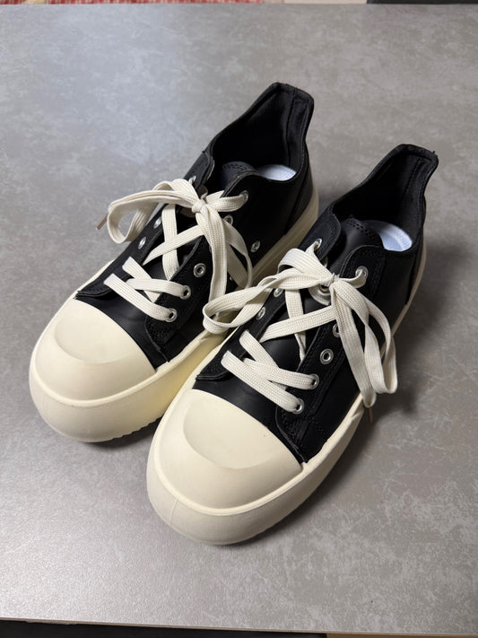 フェイクレザーボリュームスニーカー DPB90144