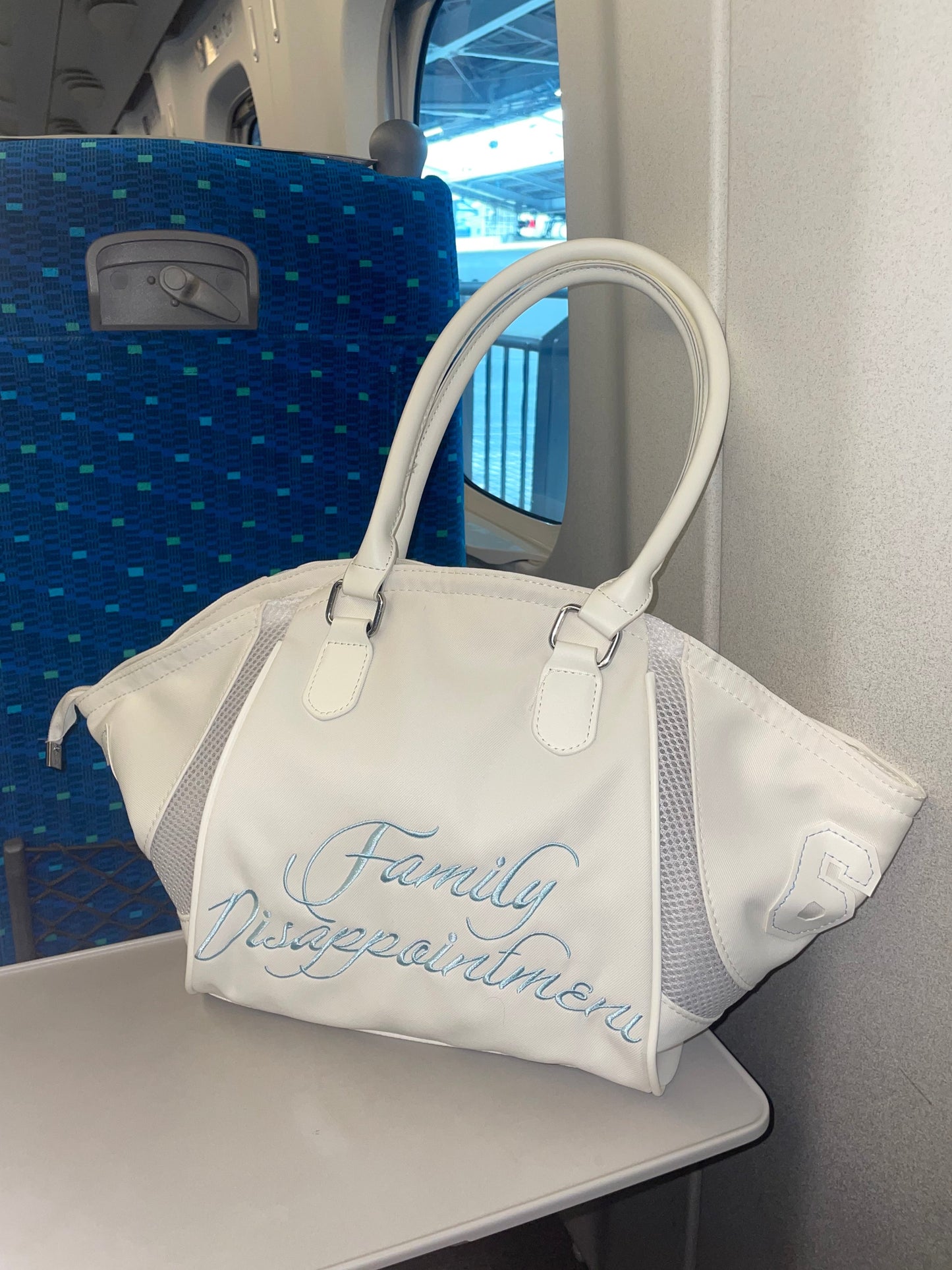 ナンバーロゴボストンバッグ DPB74141