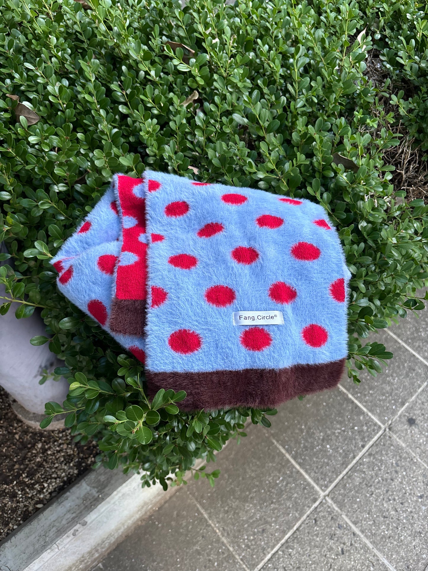 リバーシブルミディアムドットマフラー DPB89108