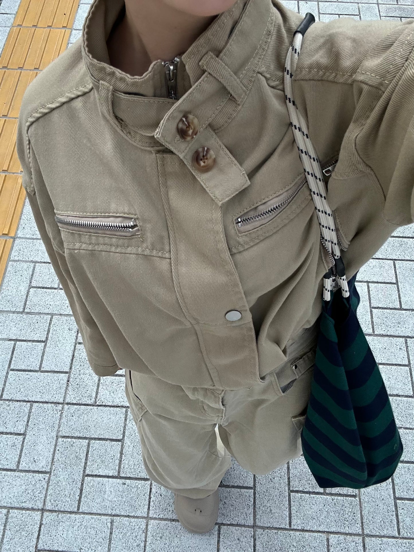 スタンドカラーショートジャケット DPB98043