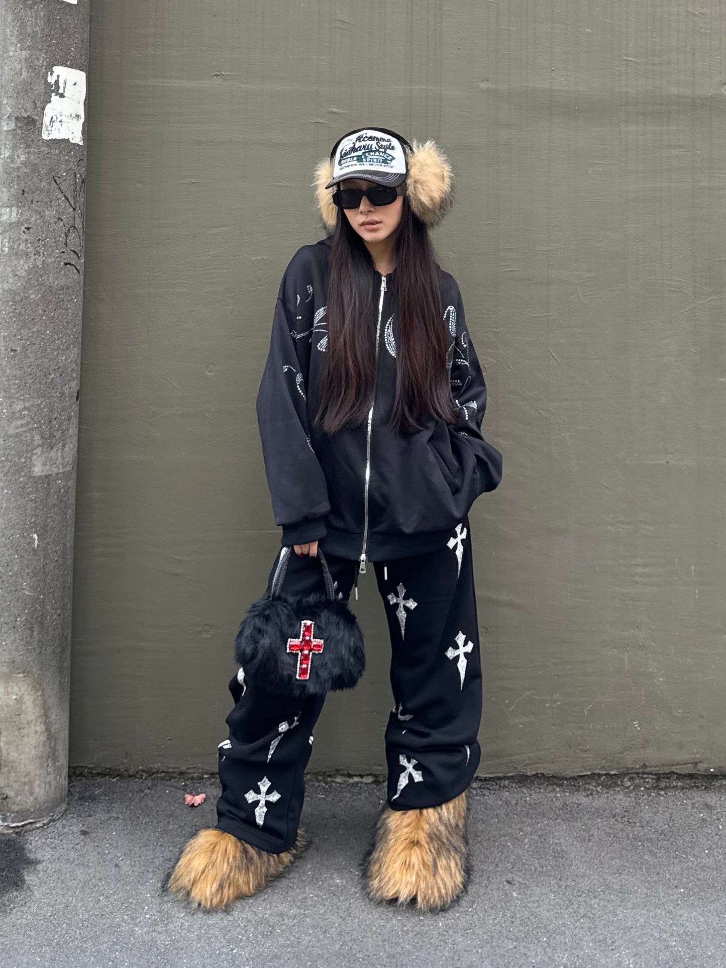 ビッグラメロゴパーカー DPB86156