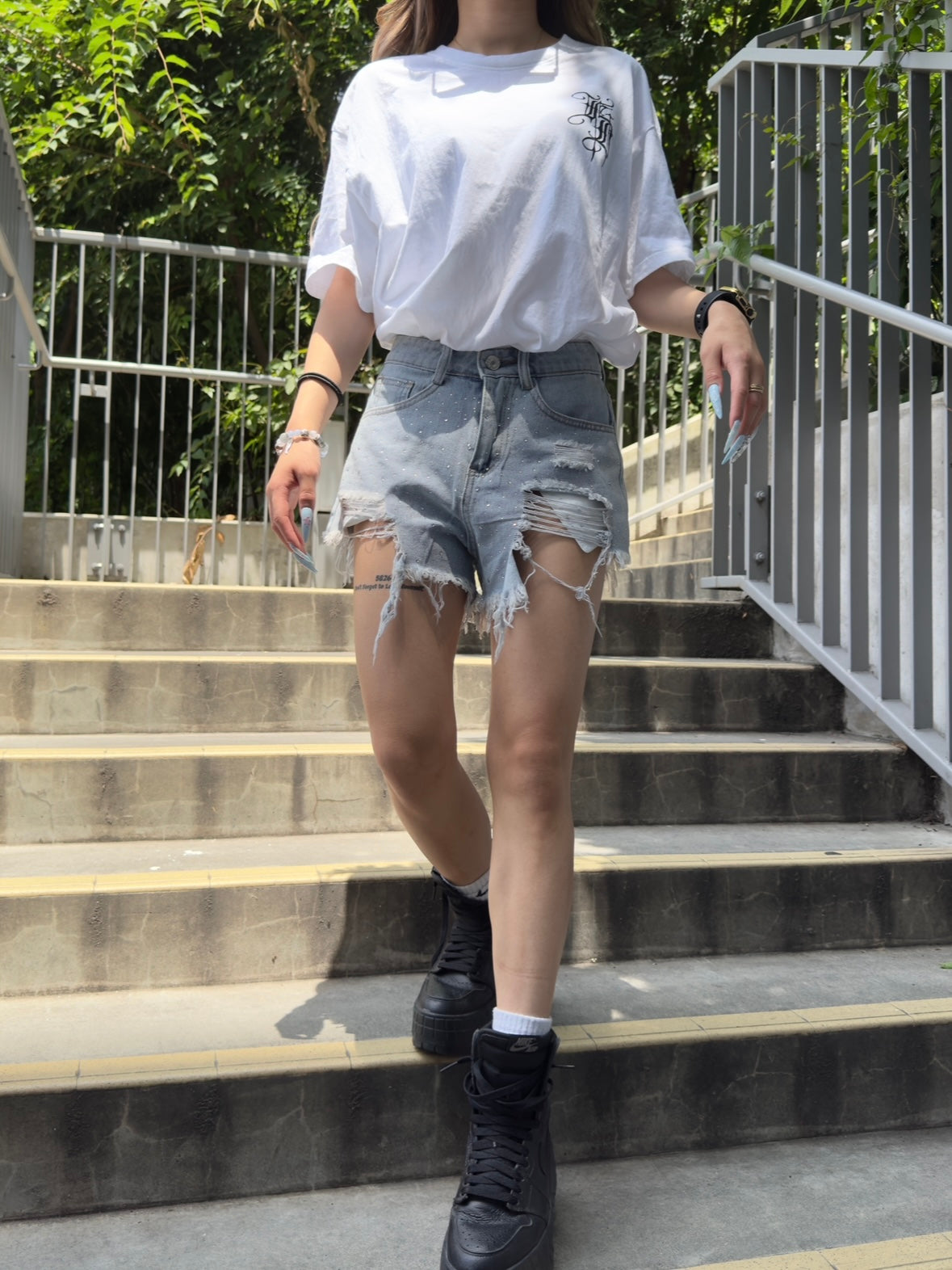 ストーンショートデニムパンツ DPB42382