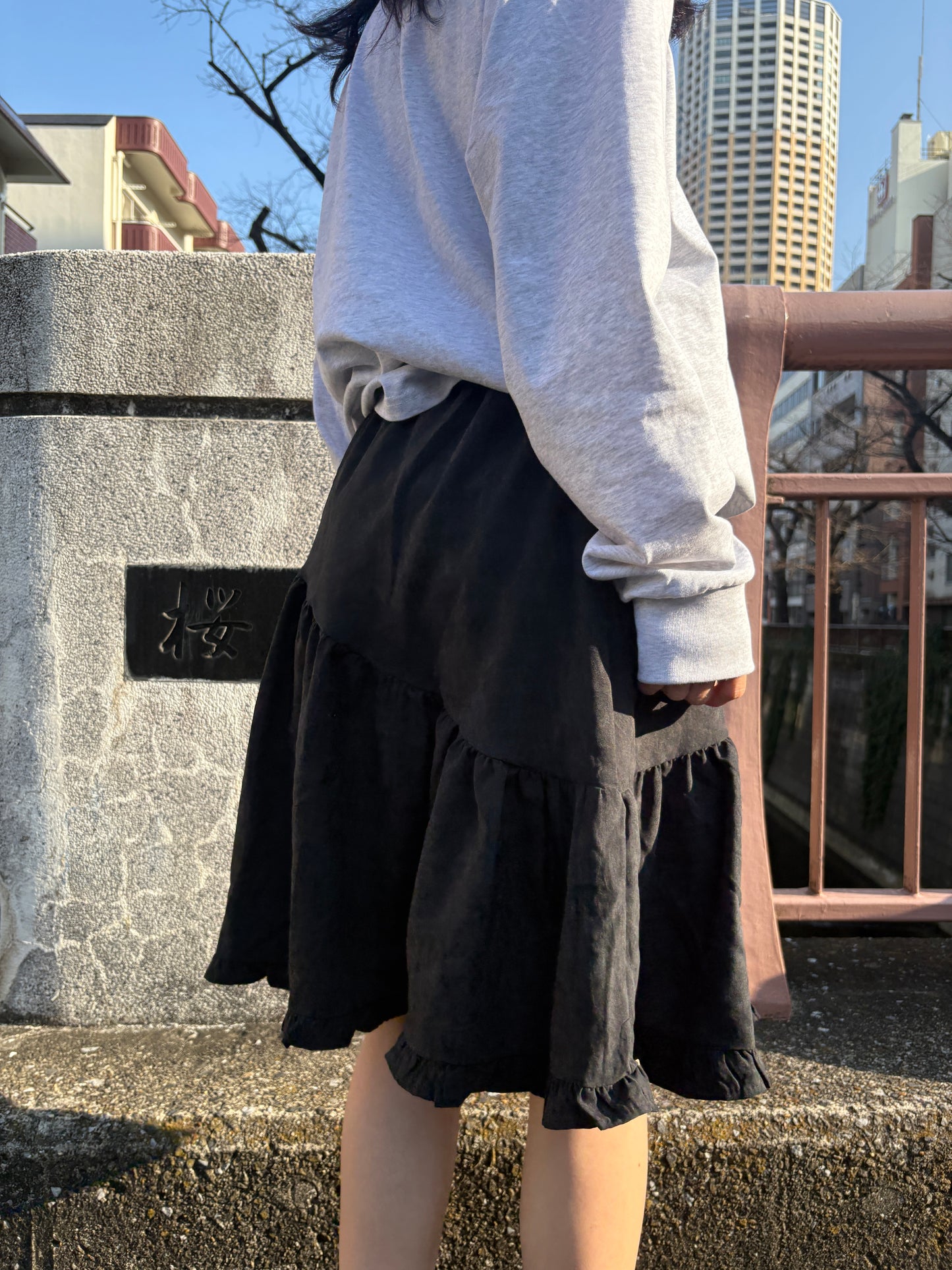 アシメフリルブラックスカート DPA43752