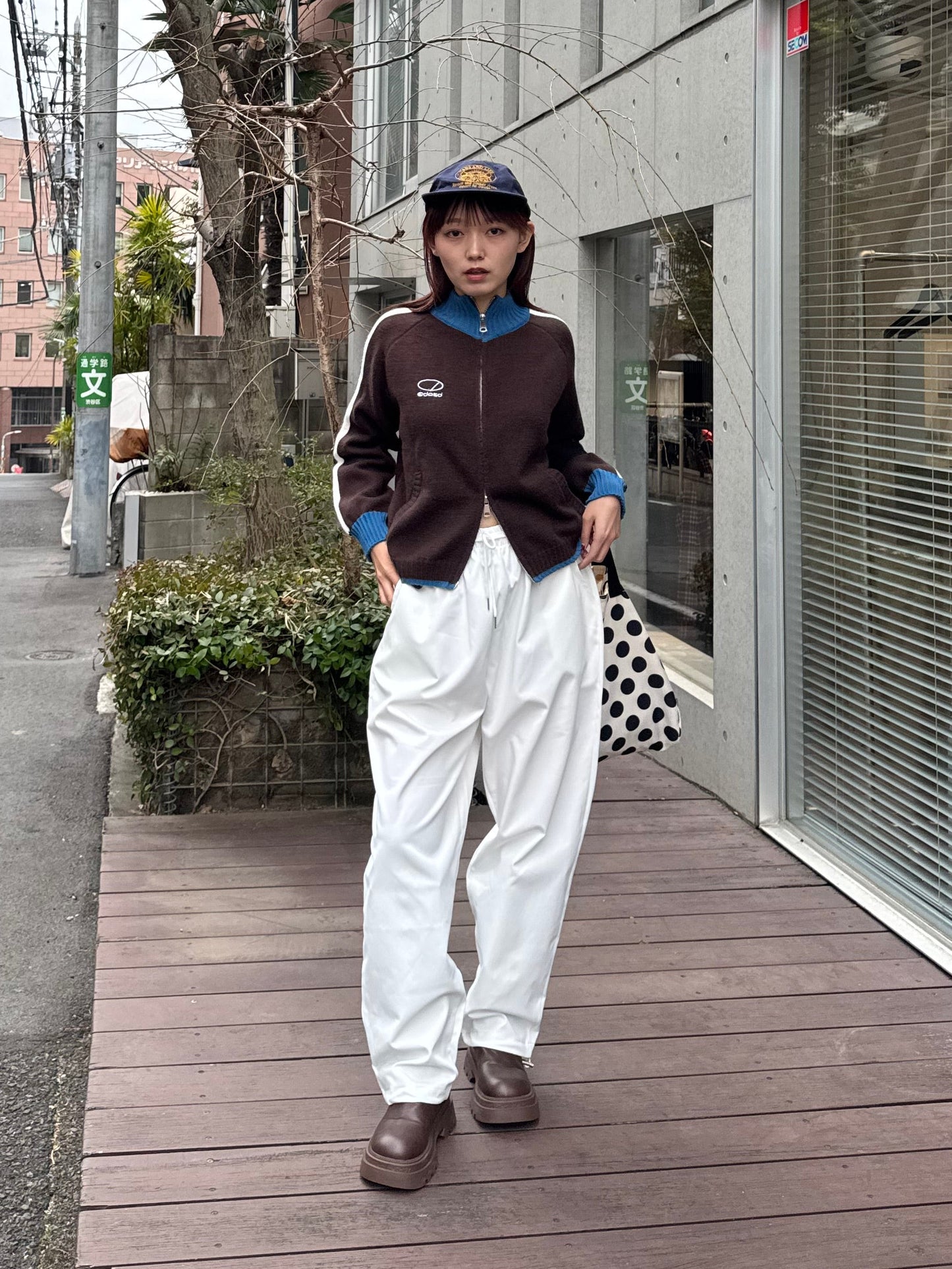ドローコード付きバックロゴパンツ DPB91100