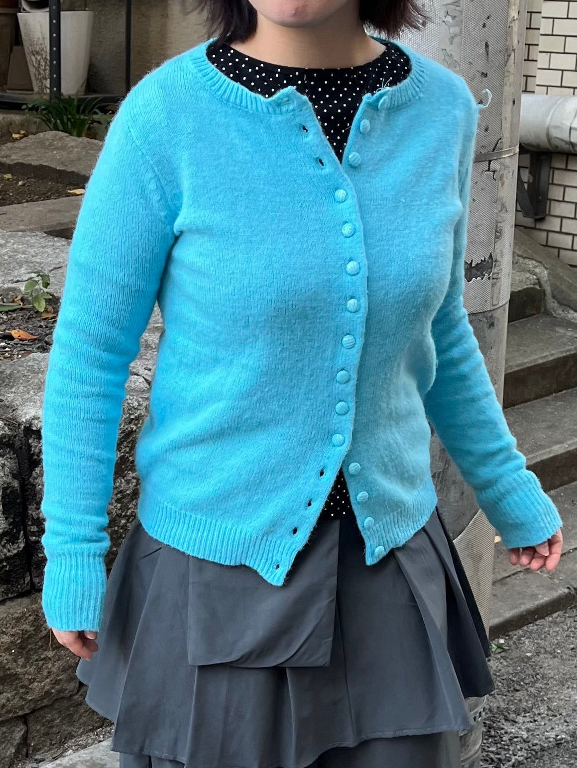 ブルーボタンカーディガン DPB97036