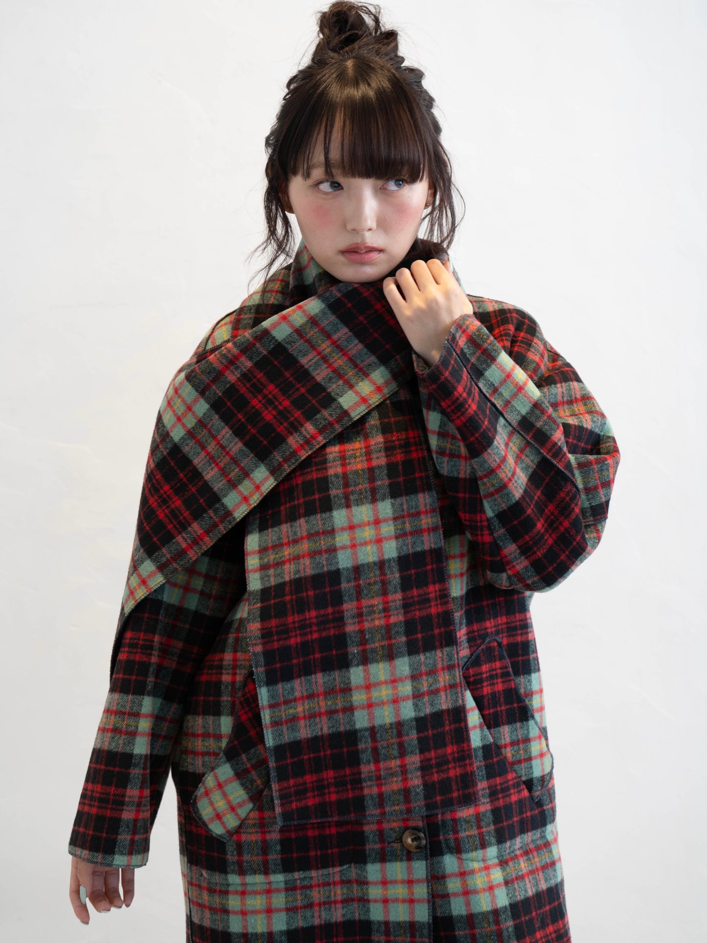 マフラー付きチェックロングコート DPC02015