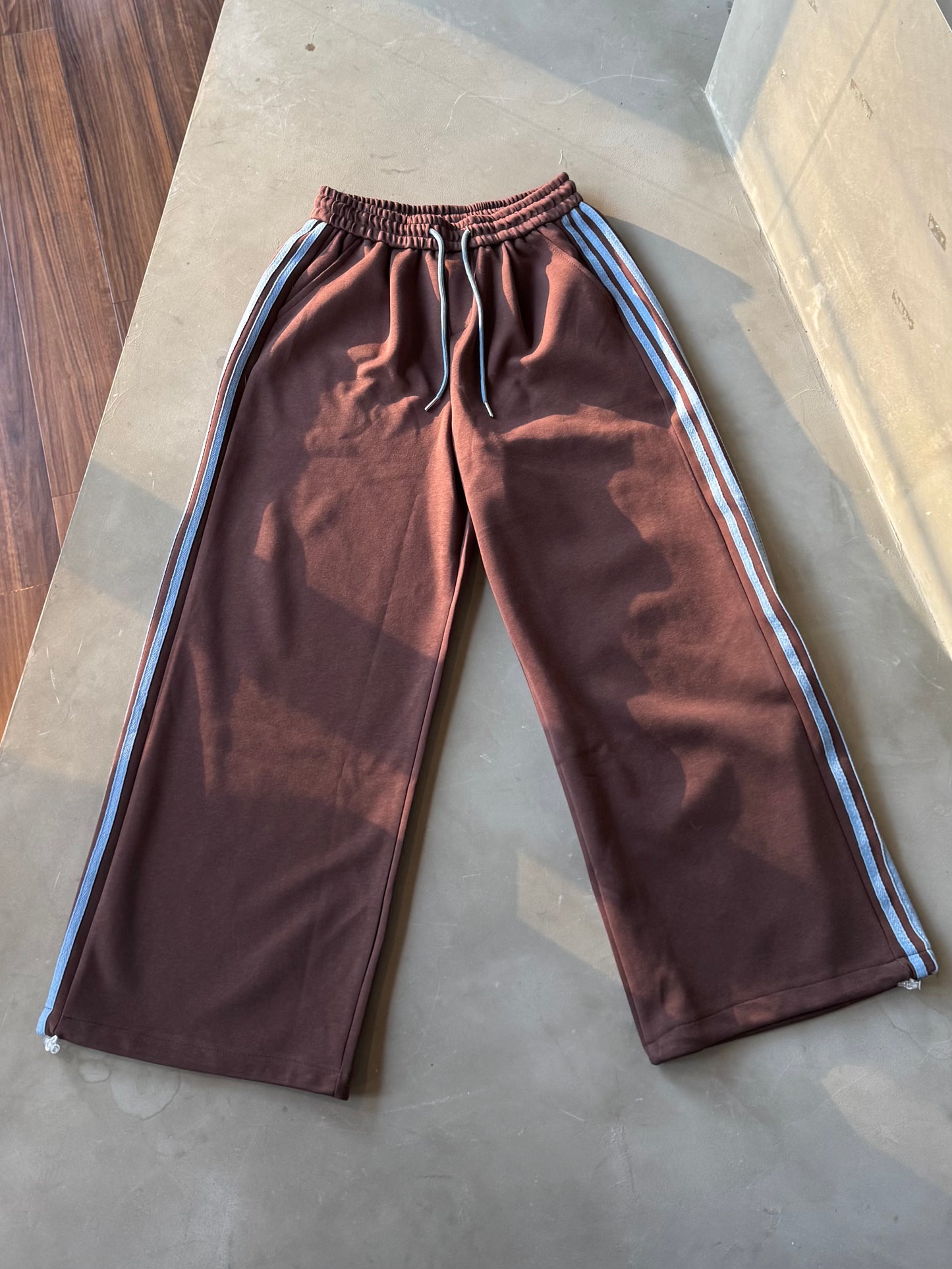 サイドラインバイカラーパンツ DPB91103