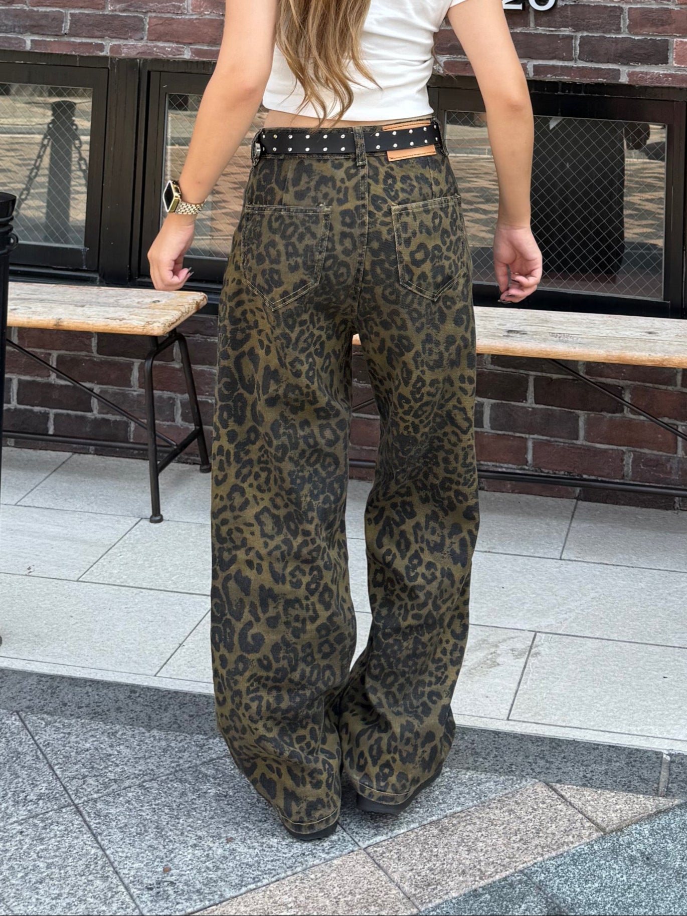 ユニセックスレオパードデニムパンツ DPB73451