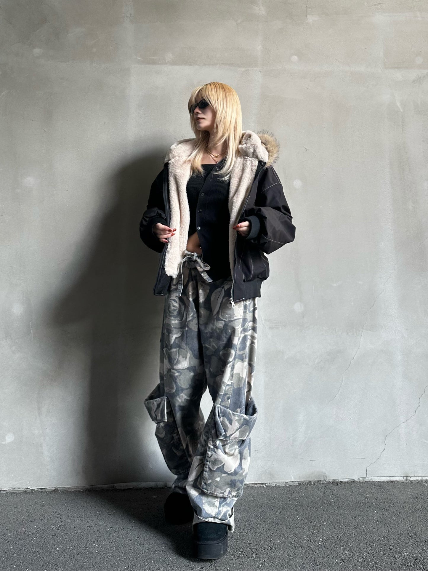 ユニークオフショルトップス DPB26705