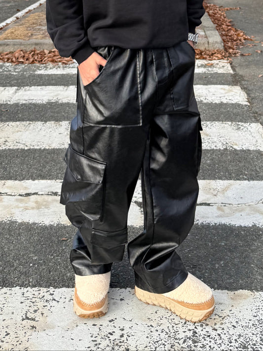 レザーライクポケットパンツ DPB90098