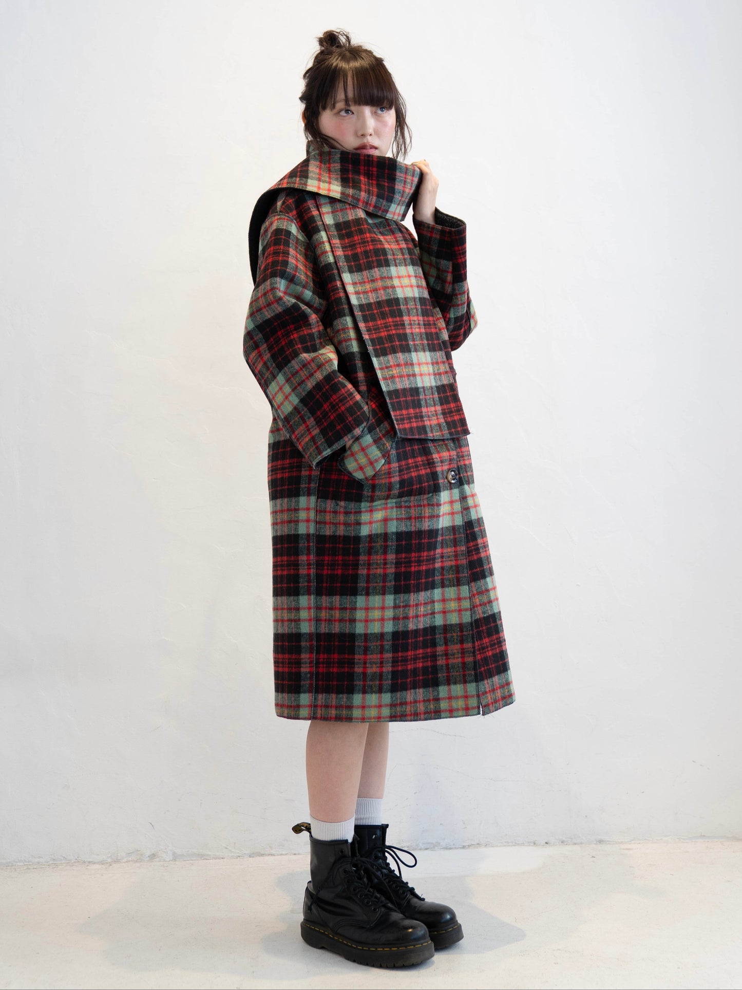 マフラー付きチェックロングコート DPC02015