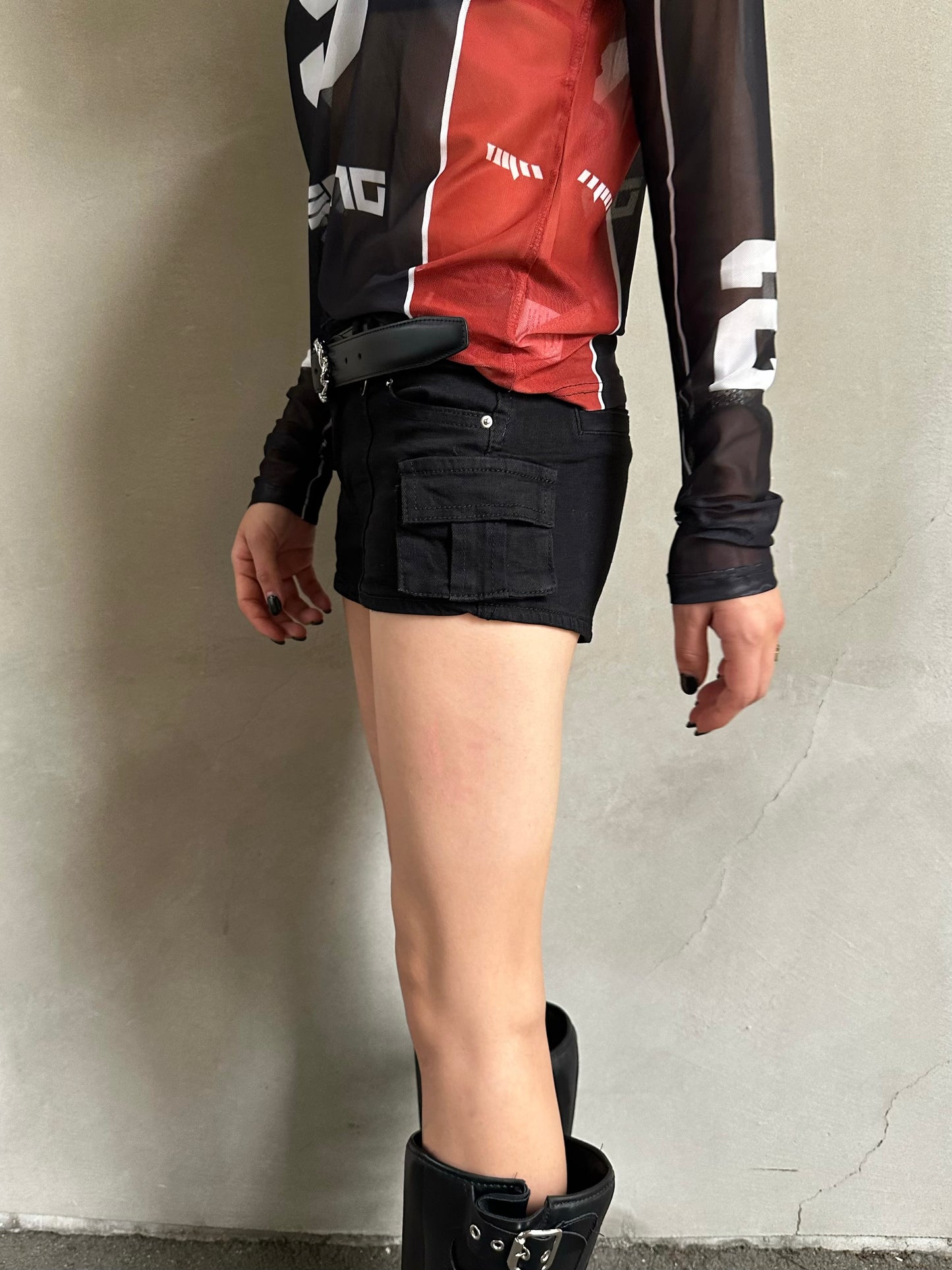 ブラックショートパンツ DPB26640