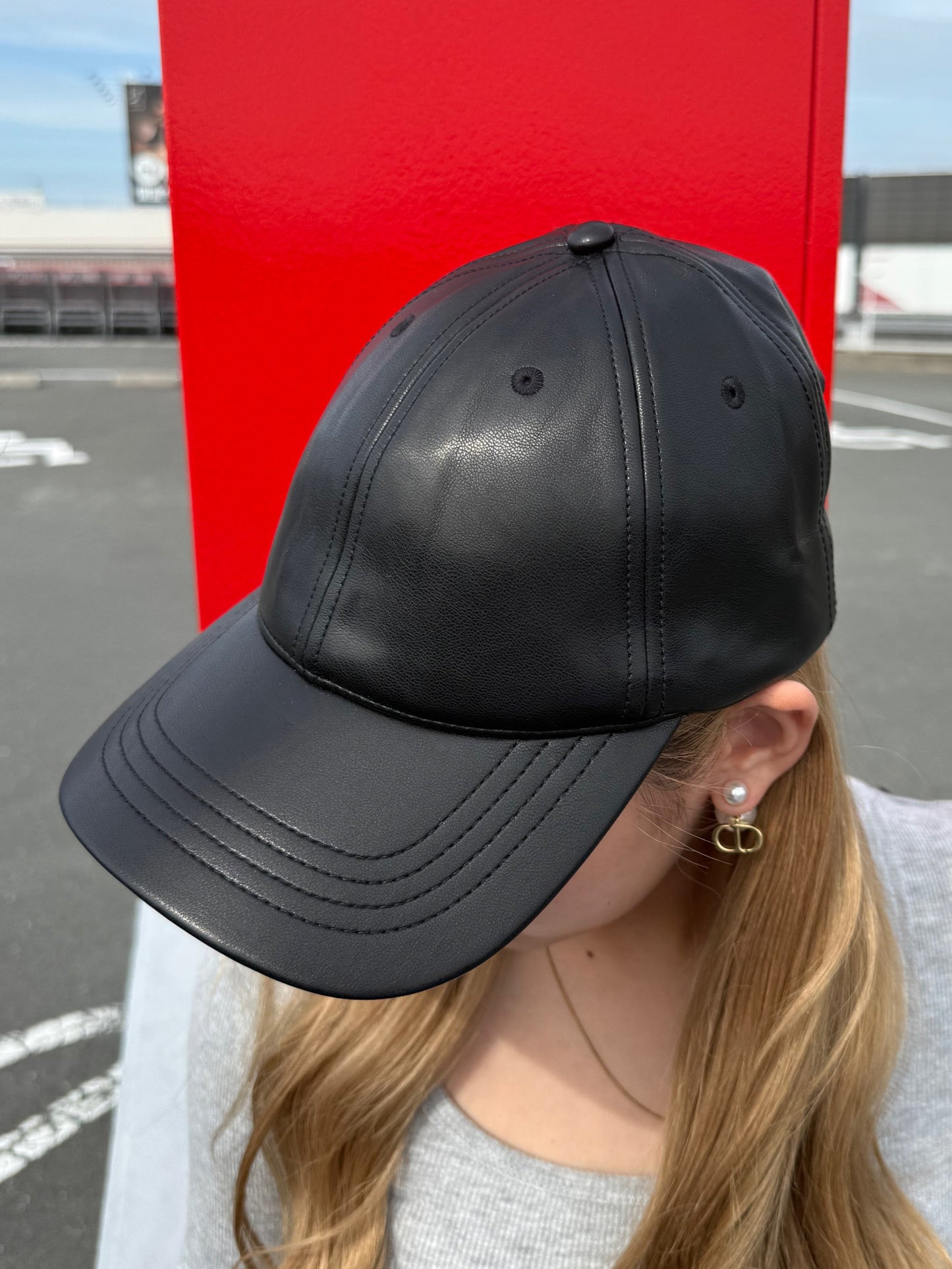 フェイクレザーキャップ DPB73486