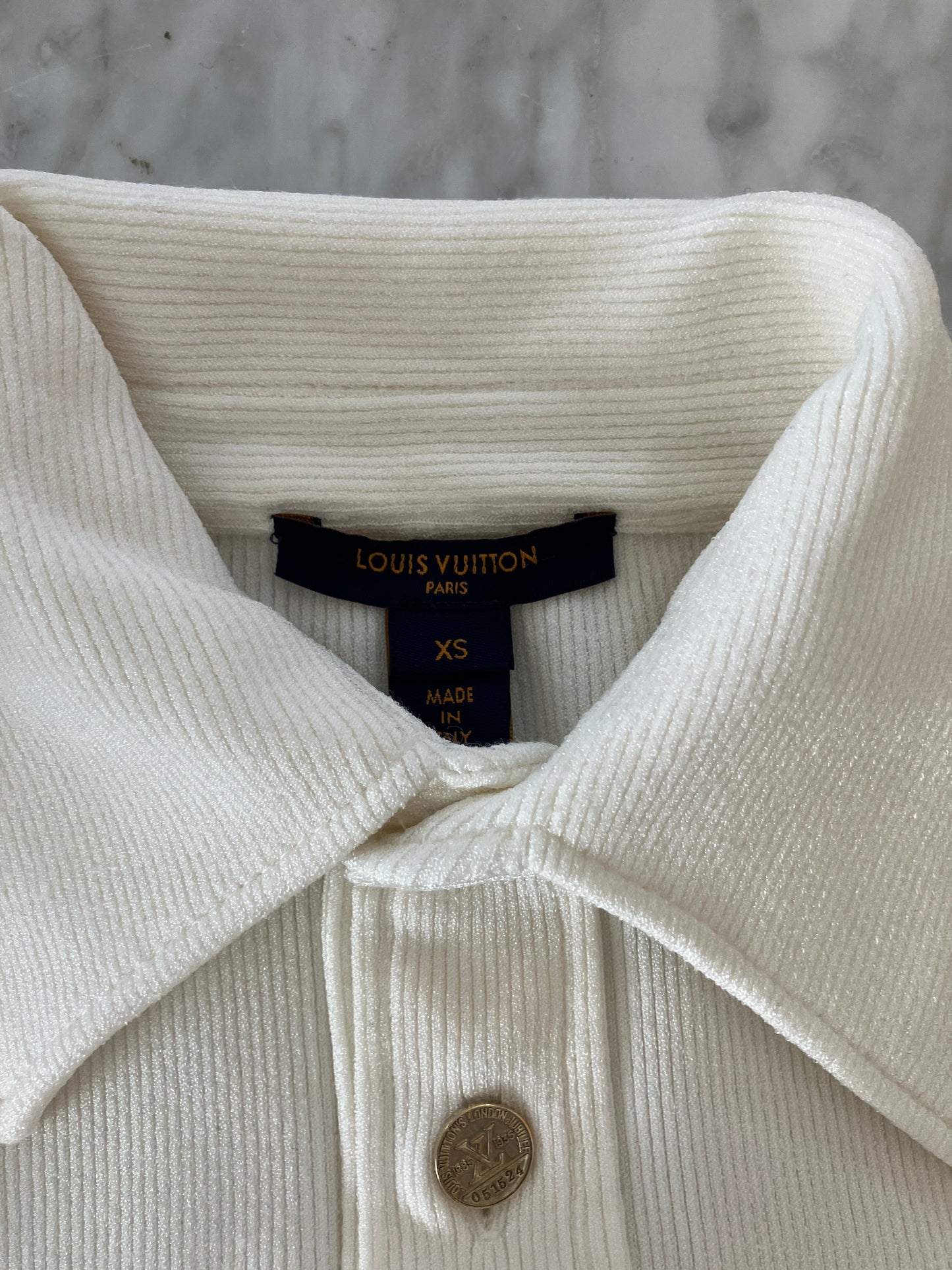 【LOUIS VUITTION】トップス UPA05037