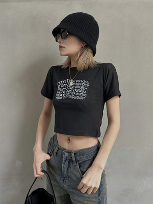 ロゴデザインクロップドTシャツ DPB26140