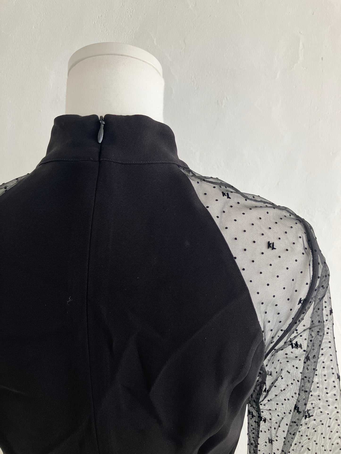 【KARL LAGERFELD】ワンピース UPA05080