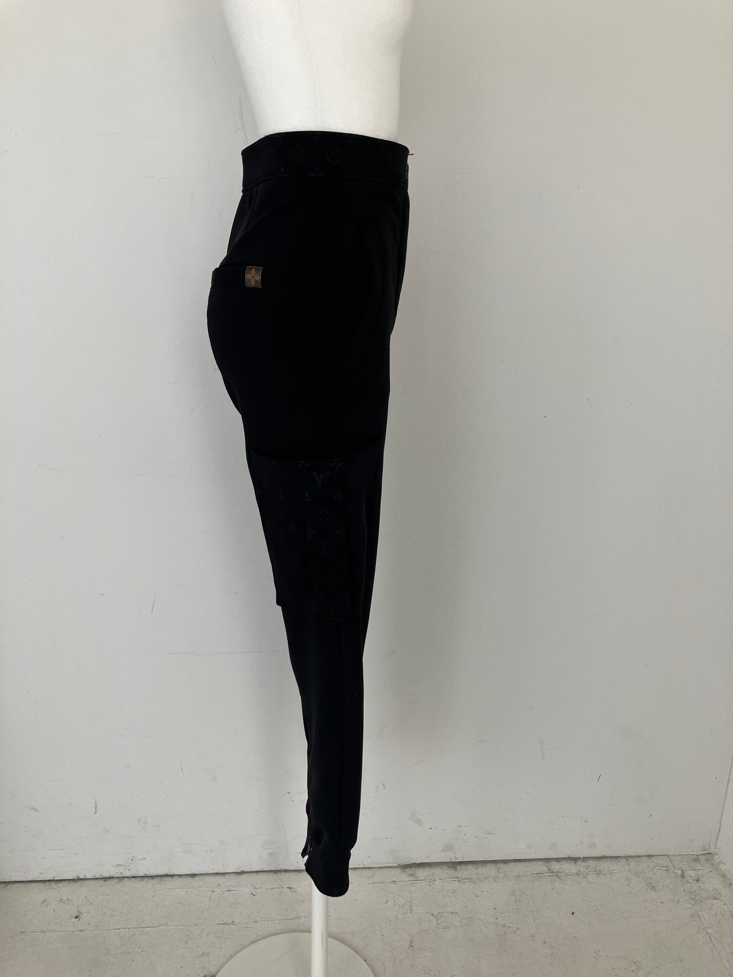 【LOUIS VUITTION】ボトムス UPA05090