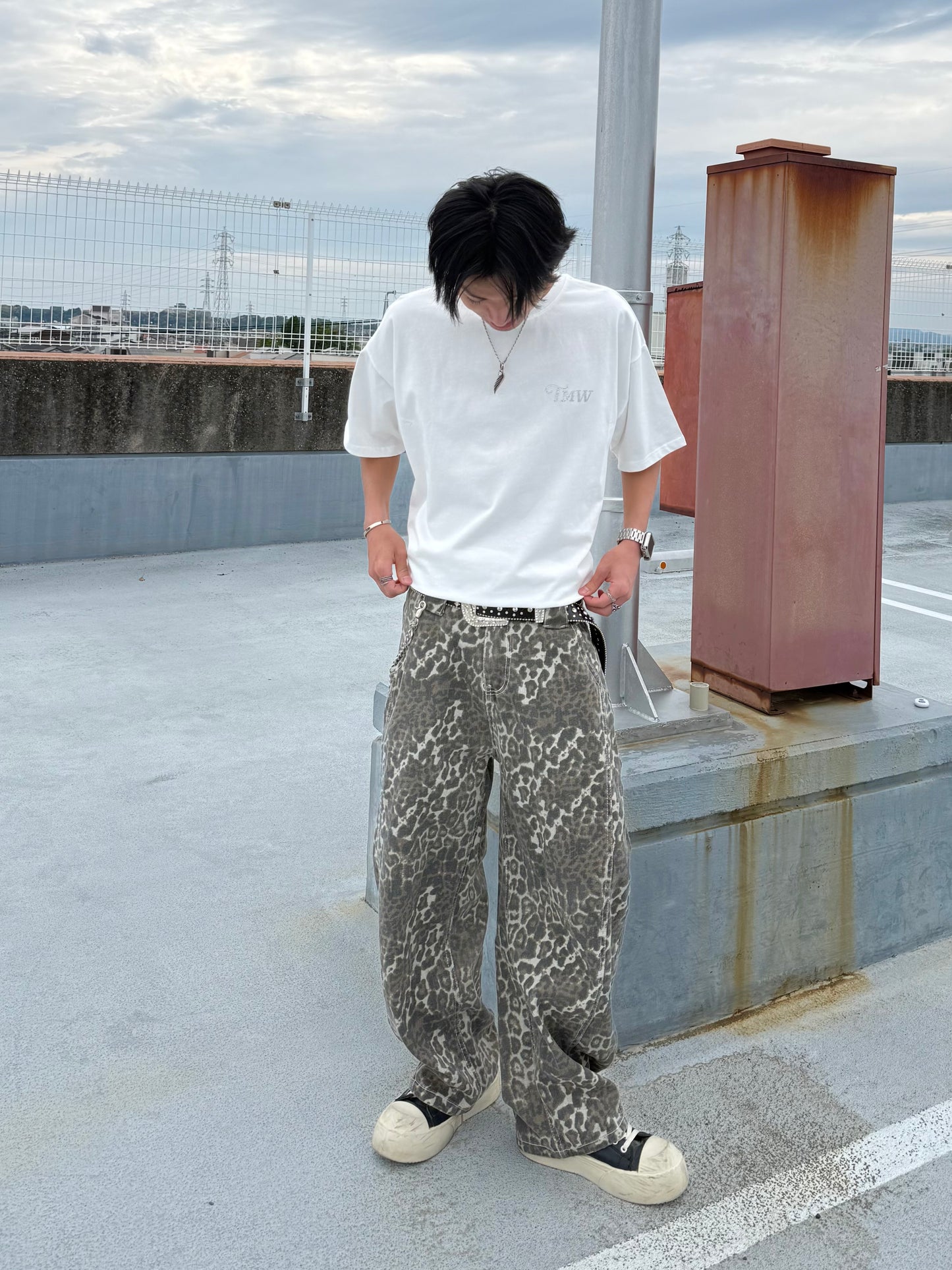TMW stone over tee