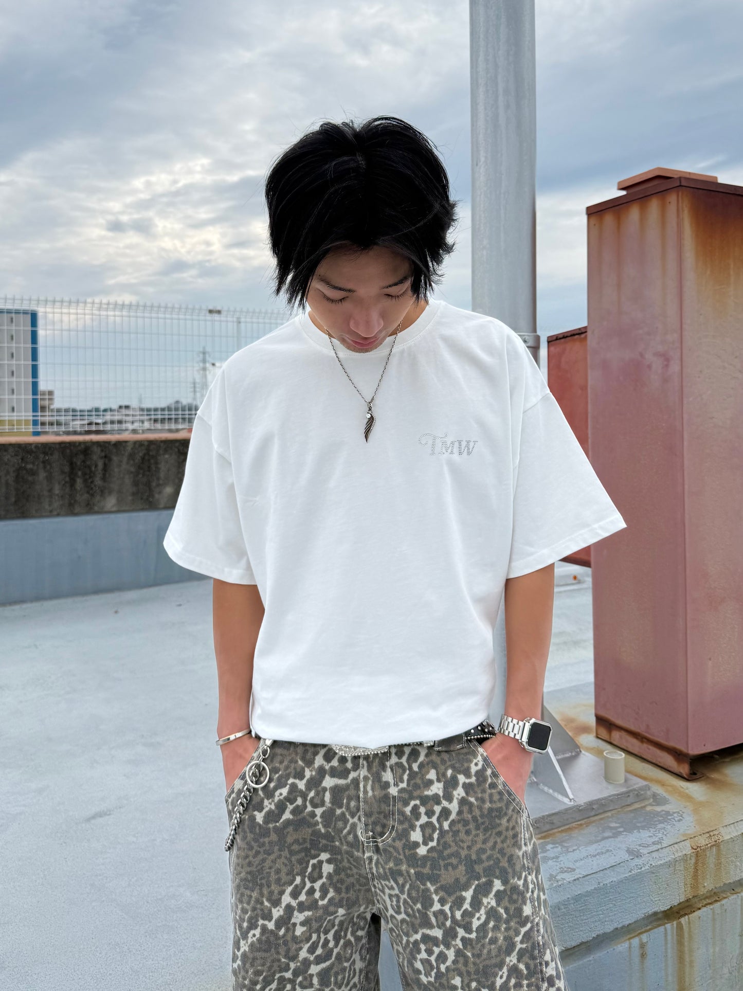 TMW stone over tee