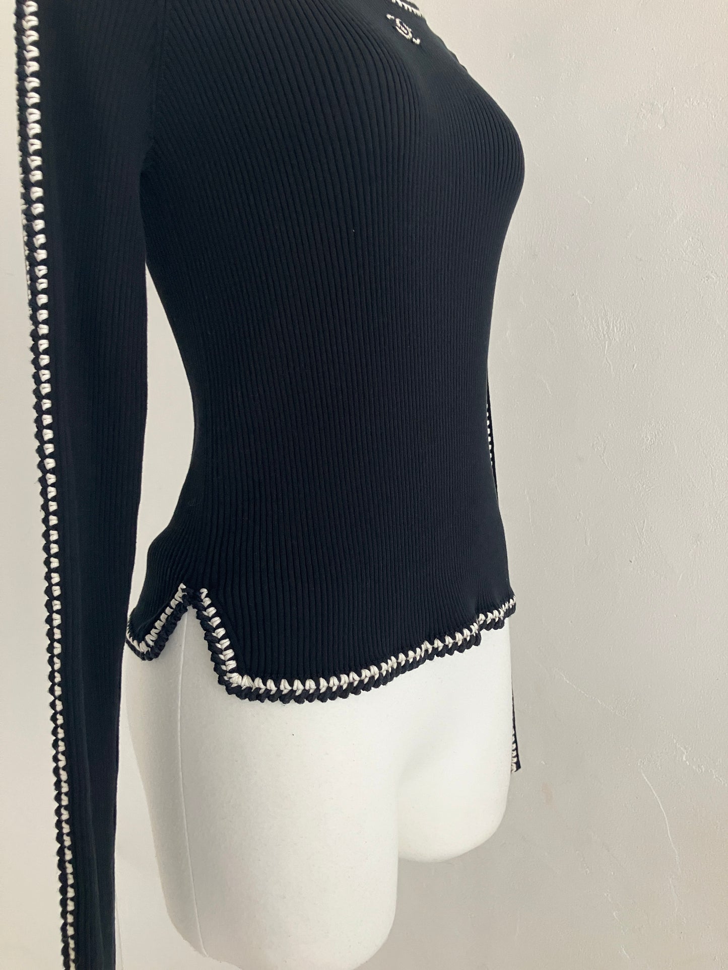 【CHANEL】トップス UPA05101