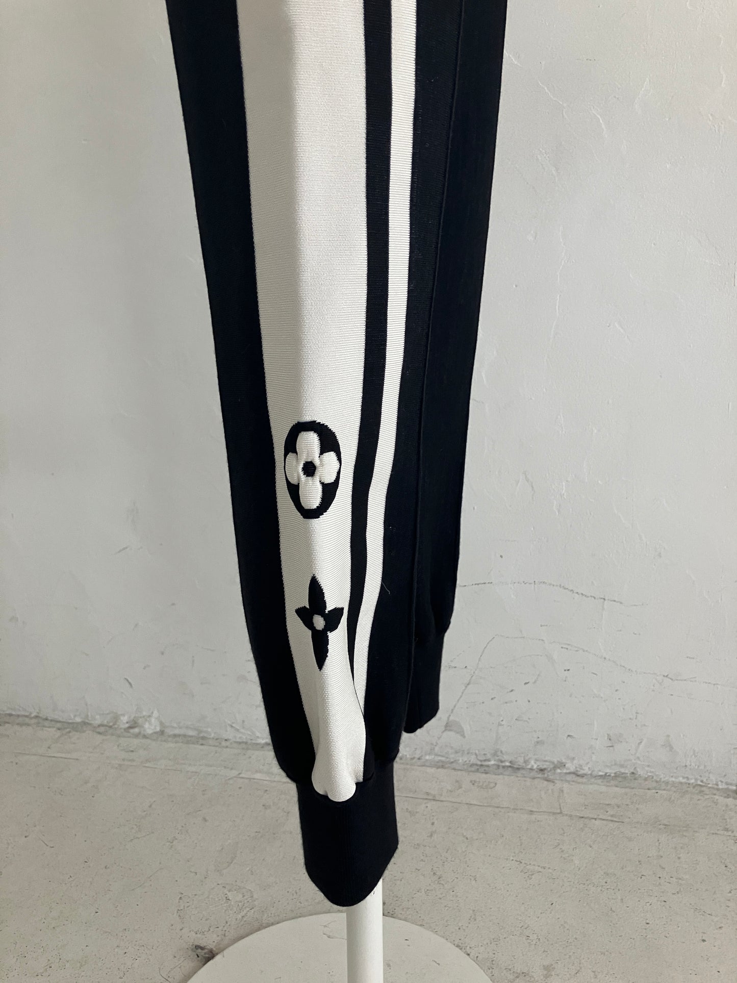 【LOUIS VUITTION】セットアップ UPA05102