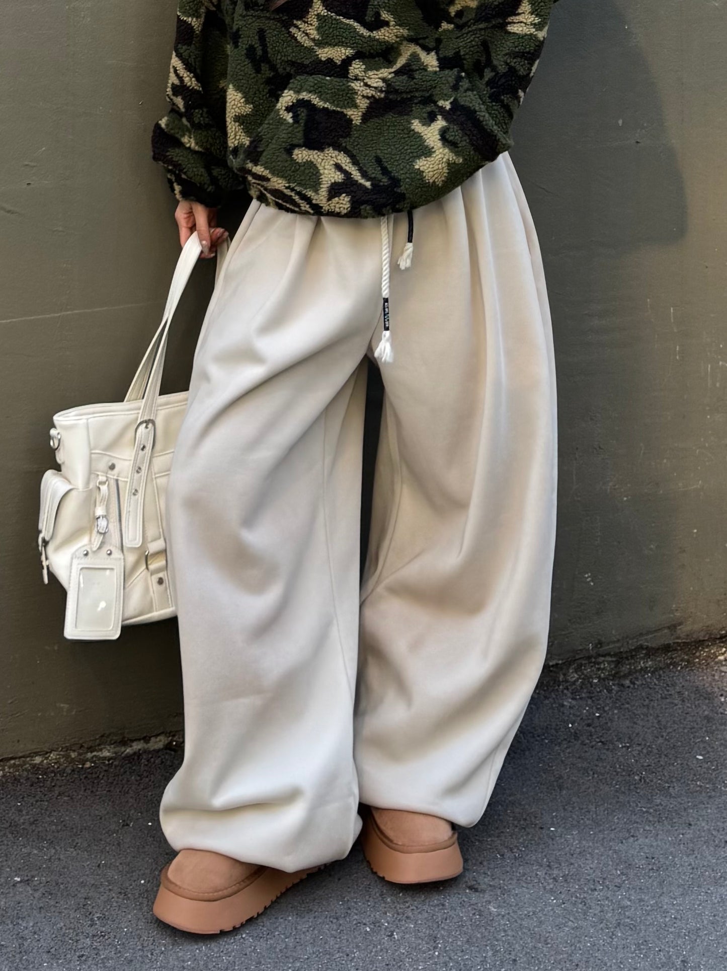 ヴィンテージ風スウェットパンツ DPB86175