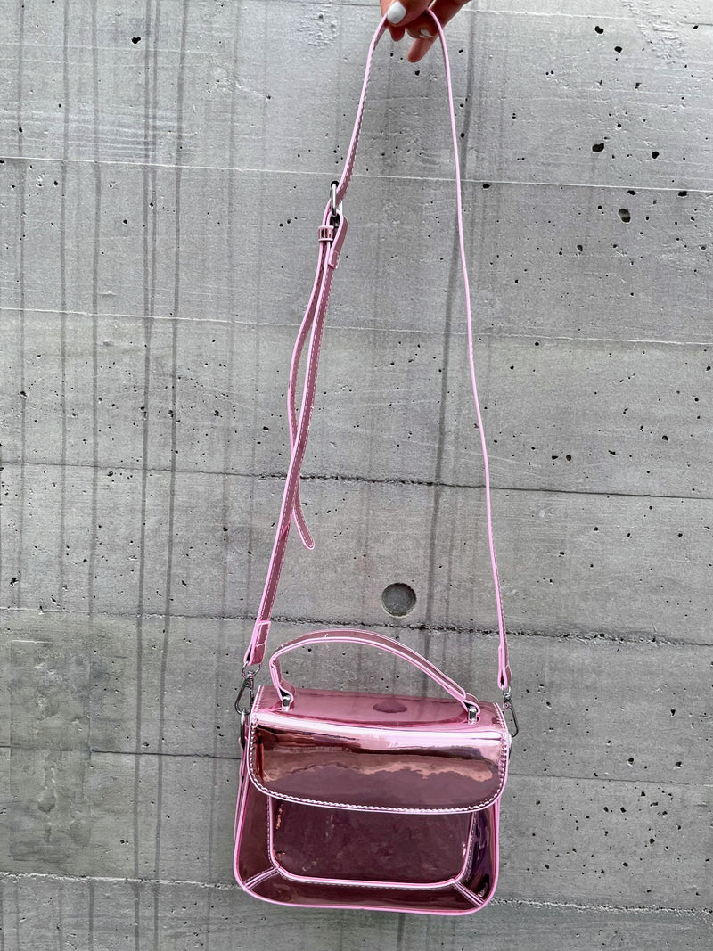 ★ケイトスペード サタデー★ピンク バッグ ポシェット 新品 定価¥19845